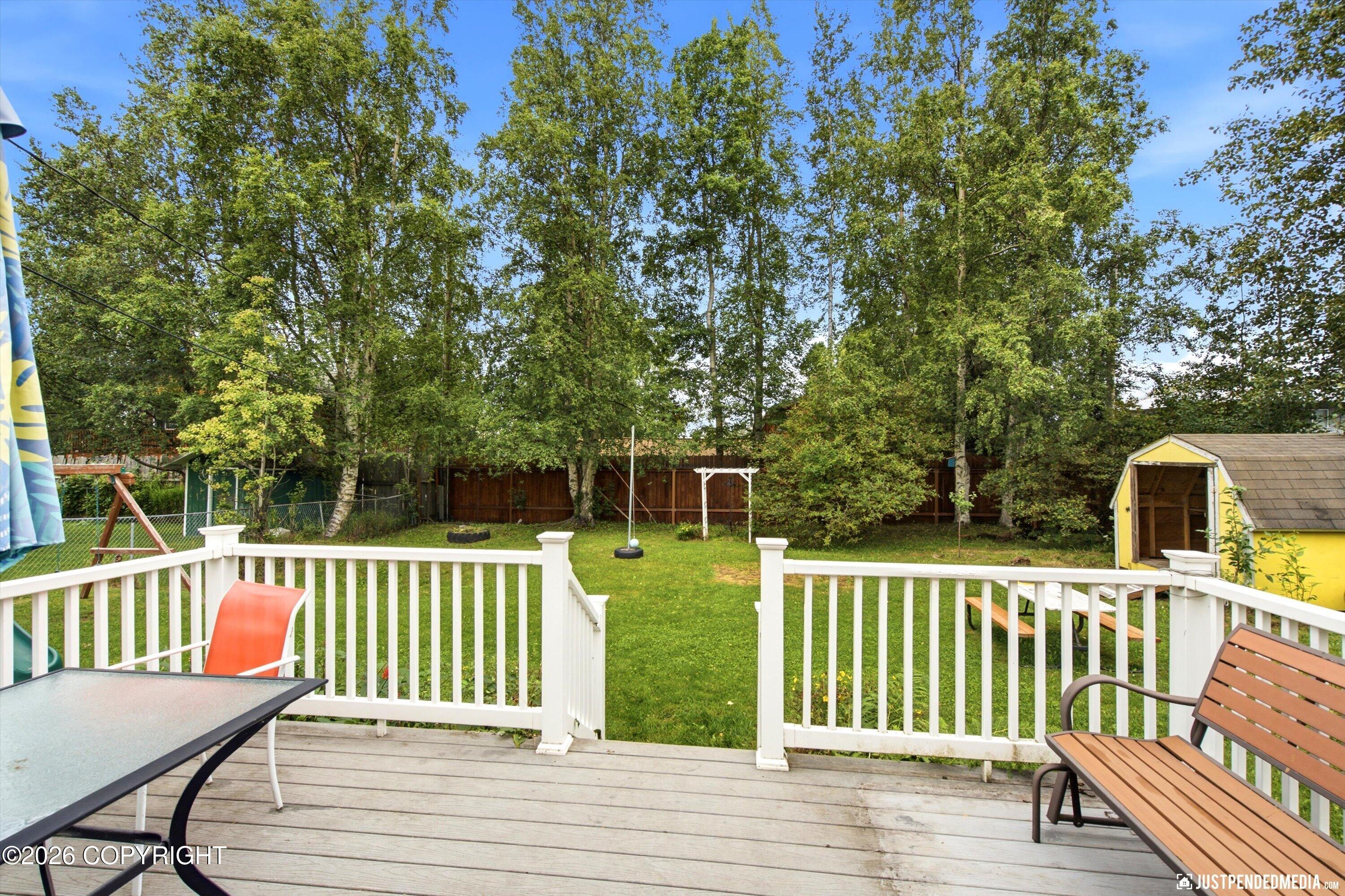 8106 Loganberry Property Photo 32