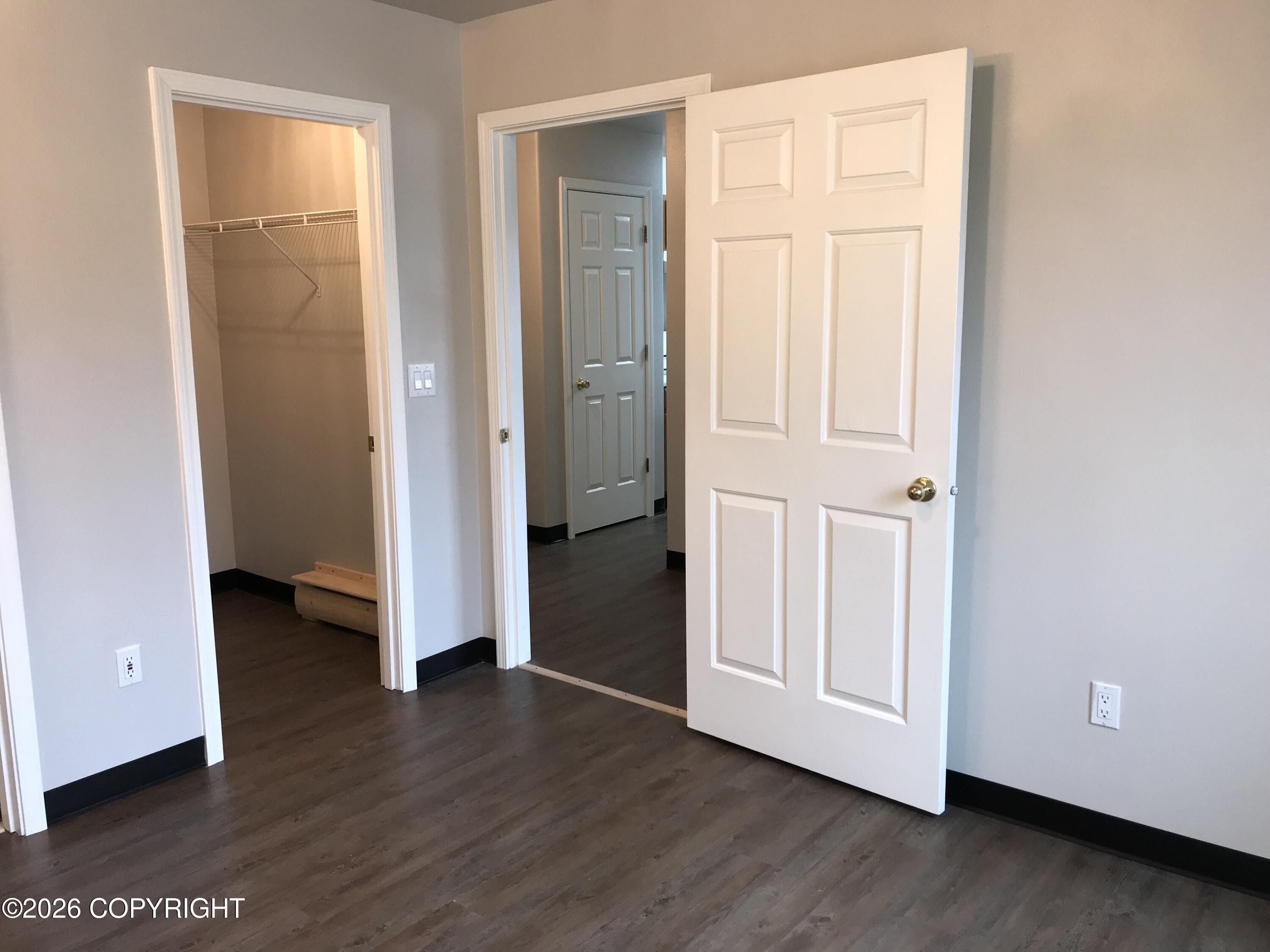 2651 E Quiet Circle #b1 Property Photo 4