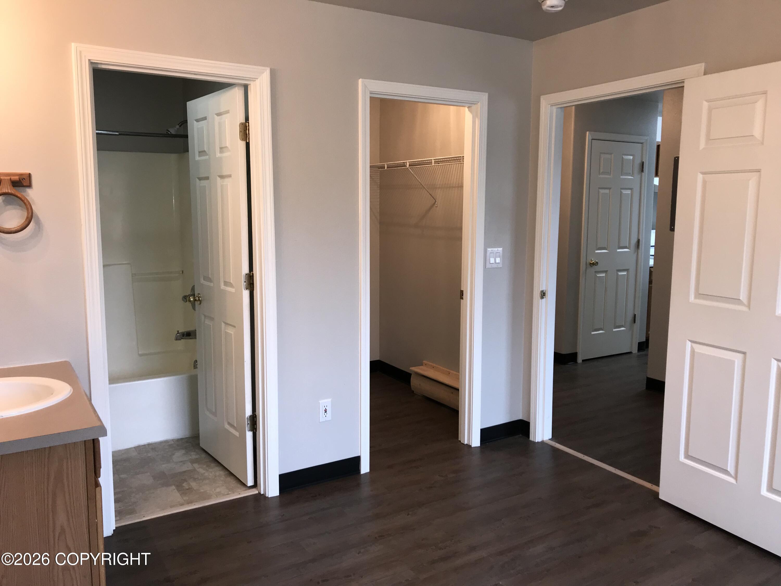 2651 E Quiet Circle #b1 Property Photo 5