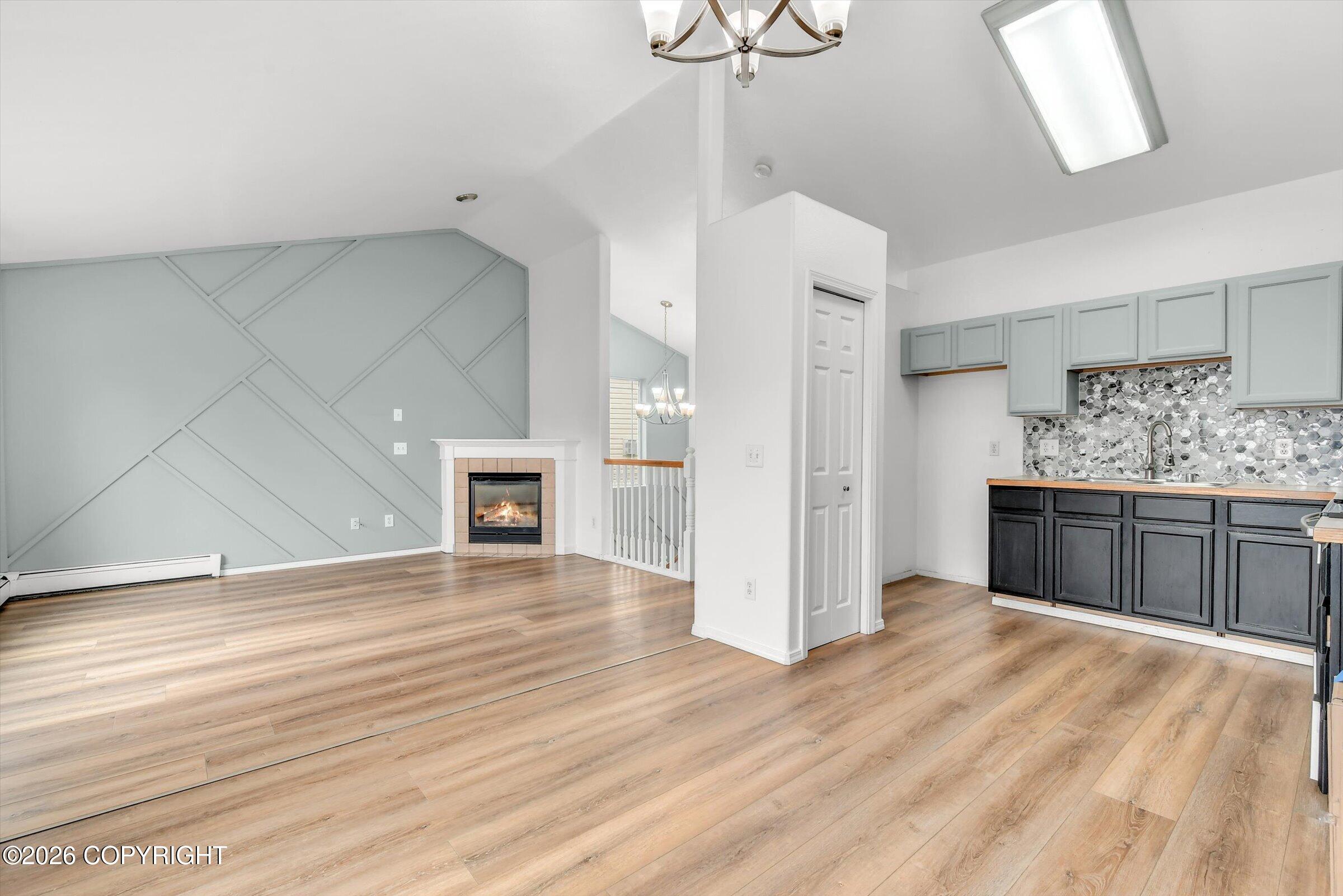 119 Burton Street #b Property Photo 1