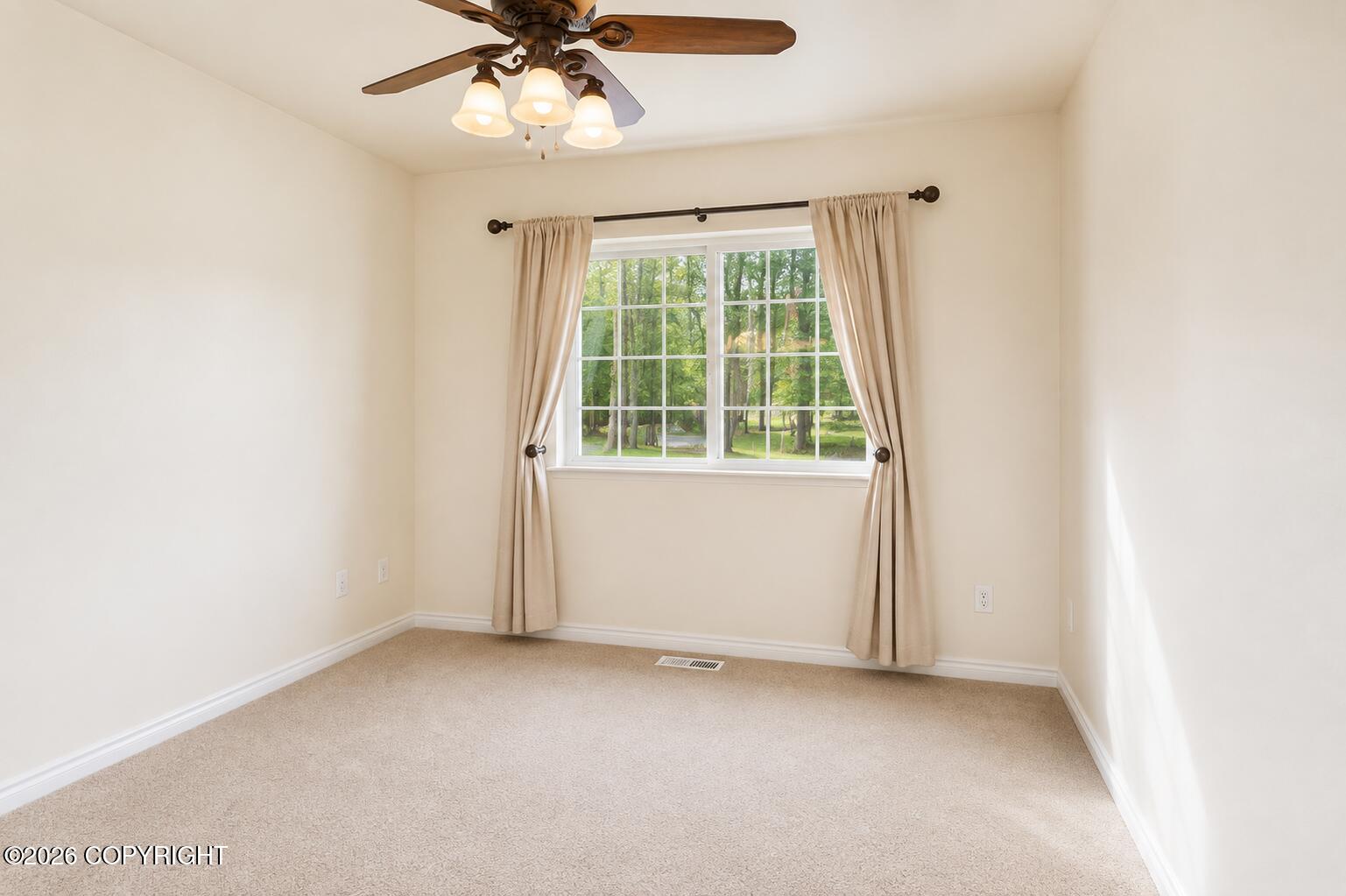16941 Yellowstone Drive Property Photo 14