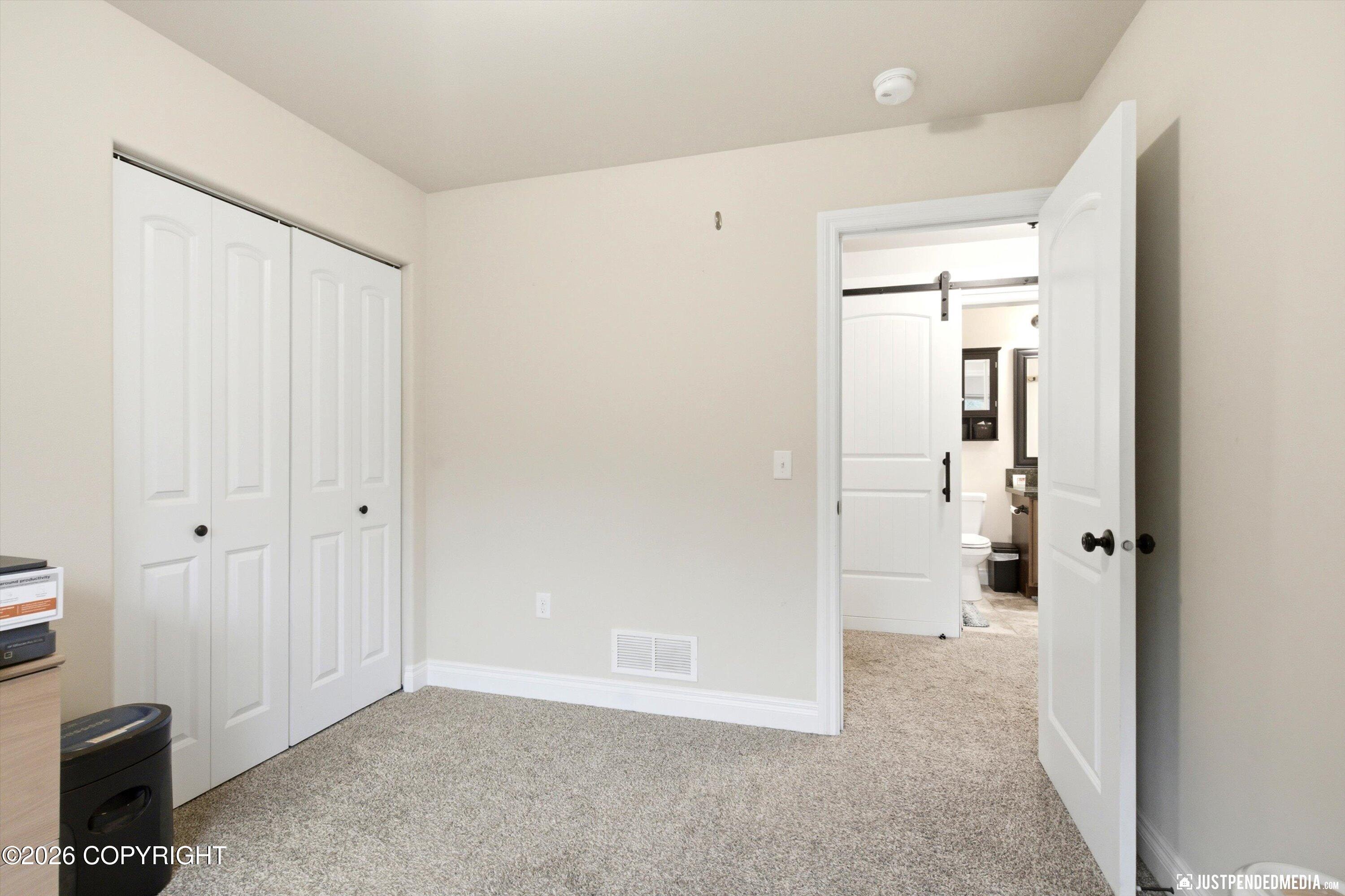 5915 E Summit Circle Property Photo 35
