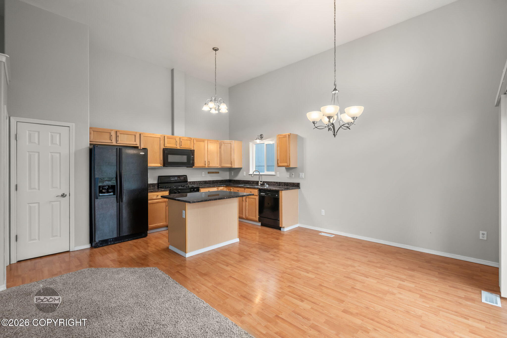 20456 Granite Park Circle Property Photo 13