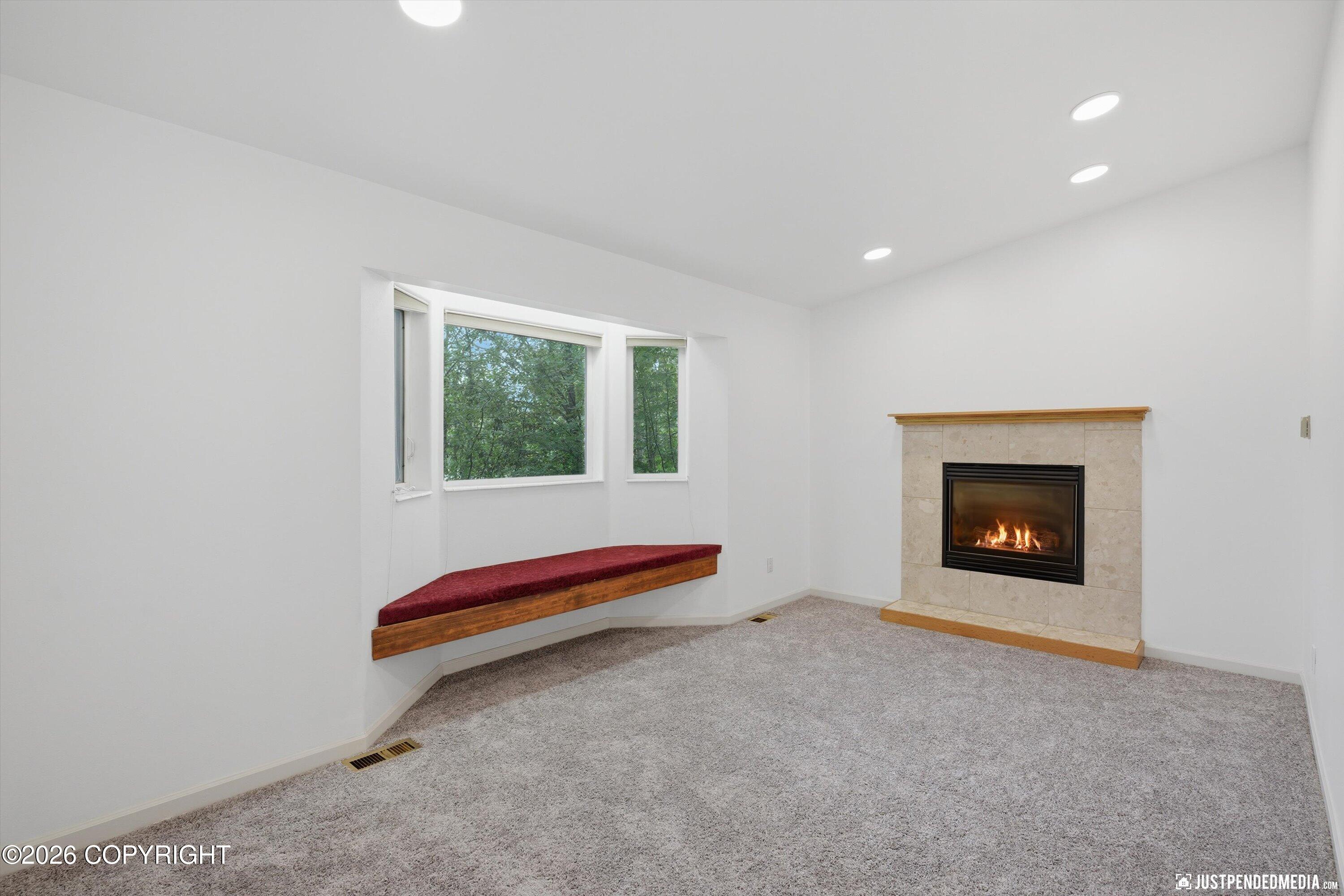 2730 Glacier Street Property Photo 12