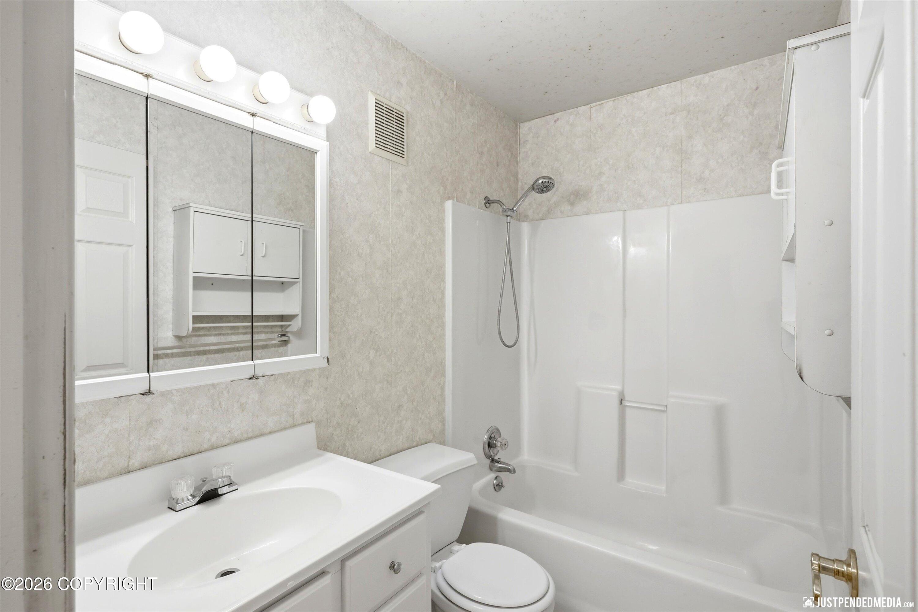 2730 Glacier Street Property Photo 40