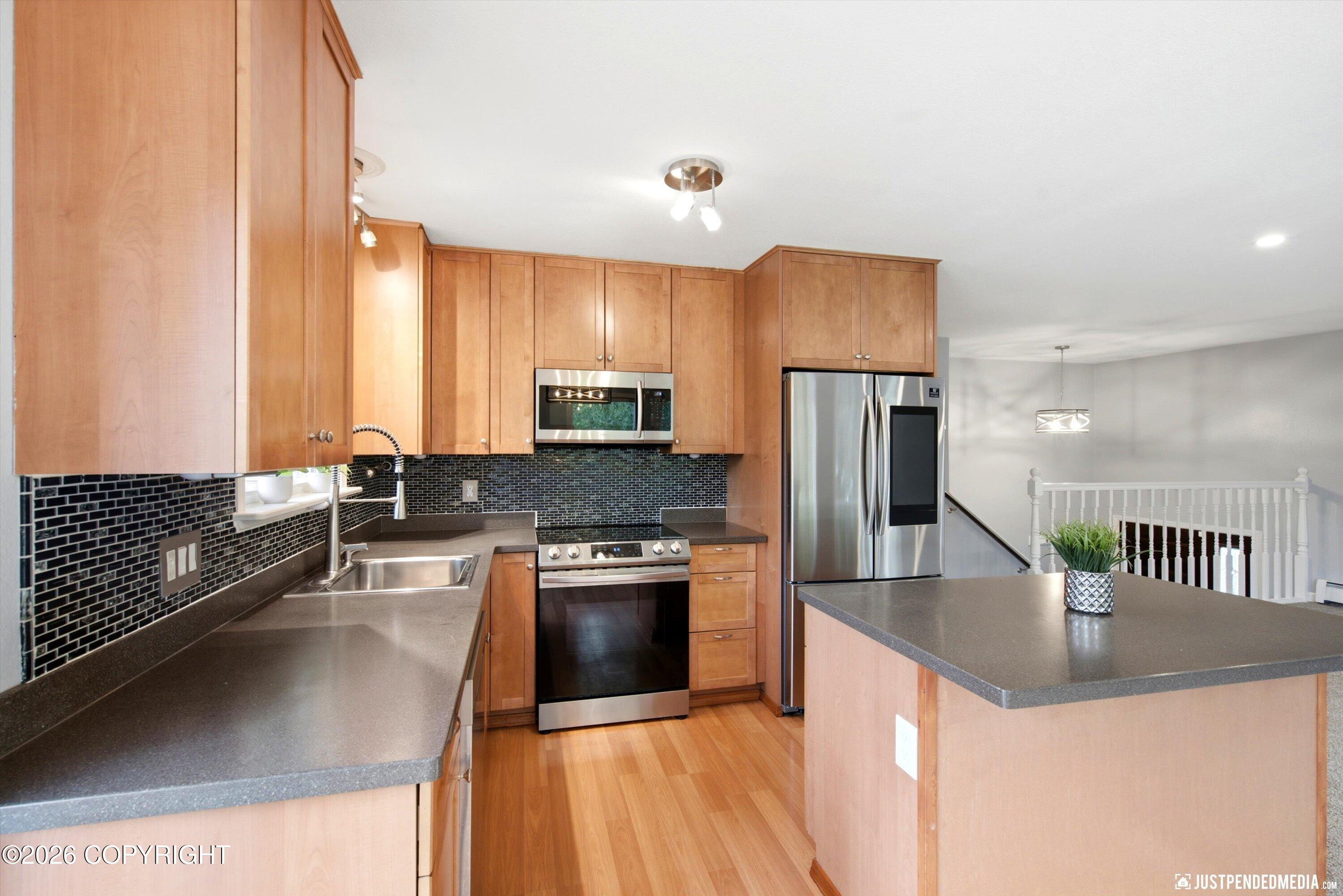 727 Norman Street Property Photo 12