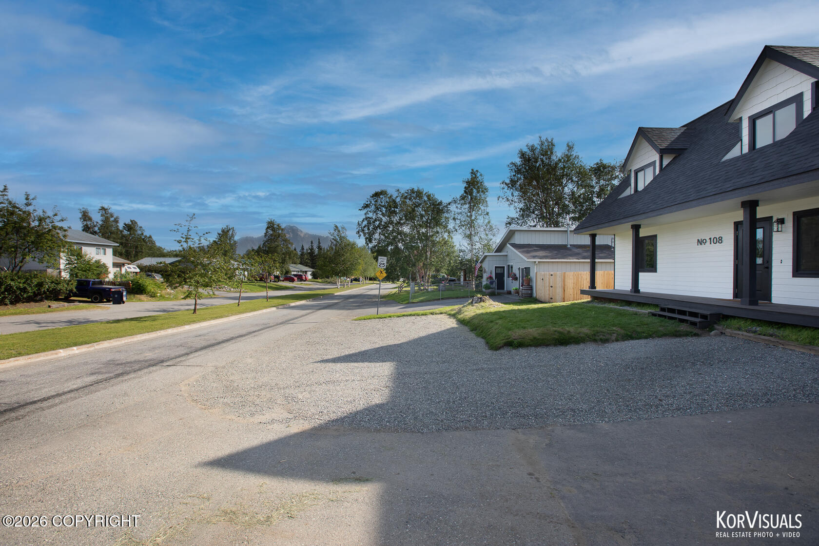 108 S Montgomery Way Property Photo 3