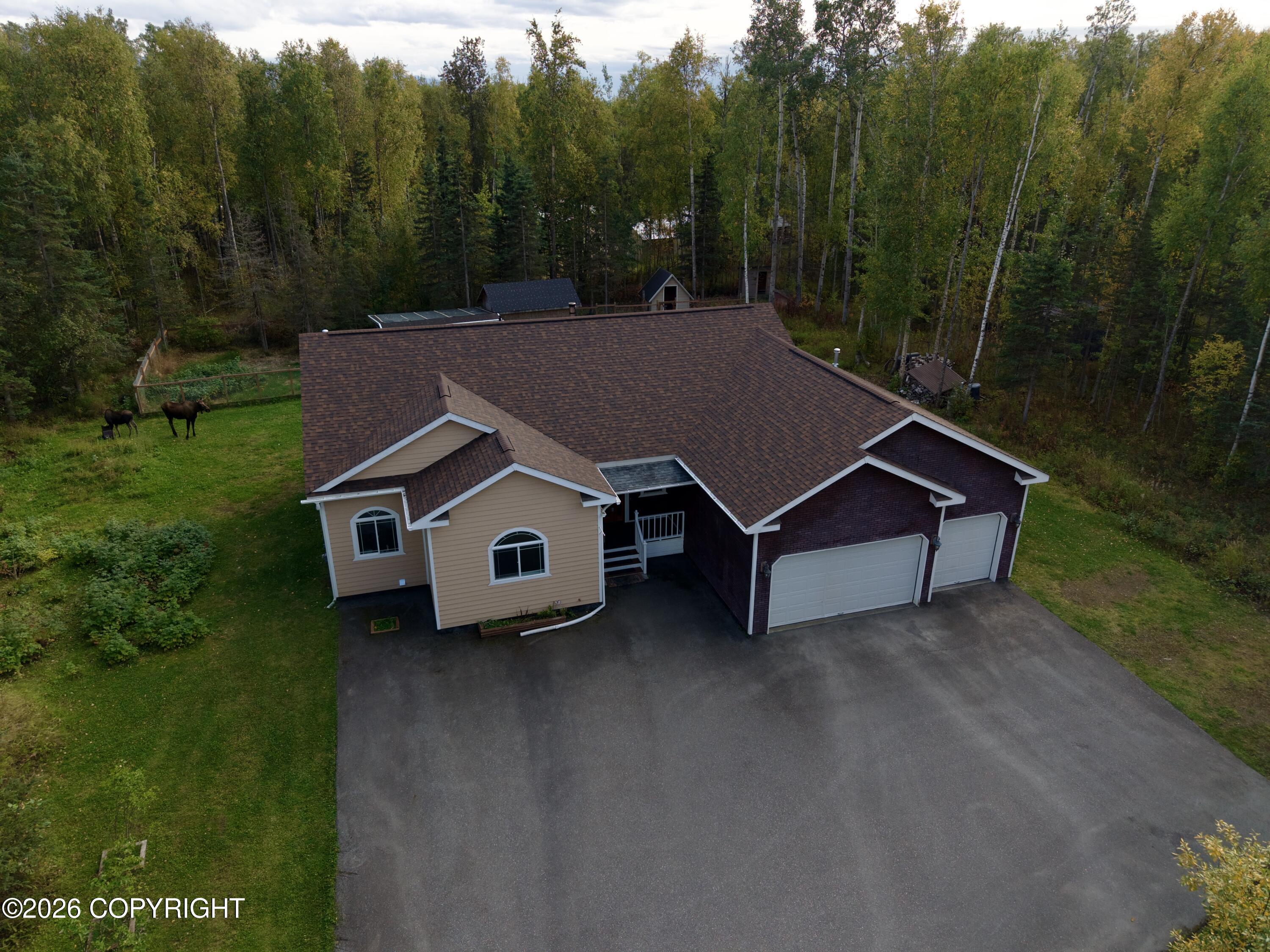 3630 W Lord Baranof Drive Property Photo 5