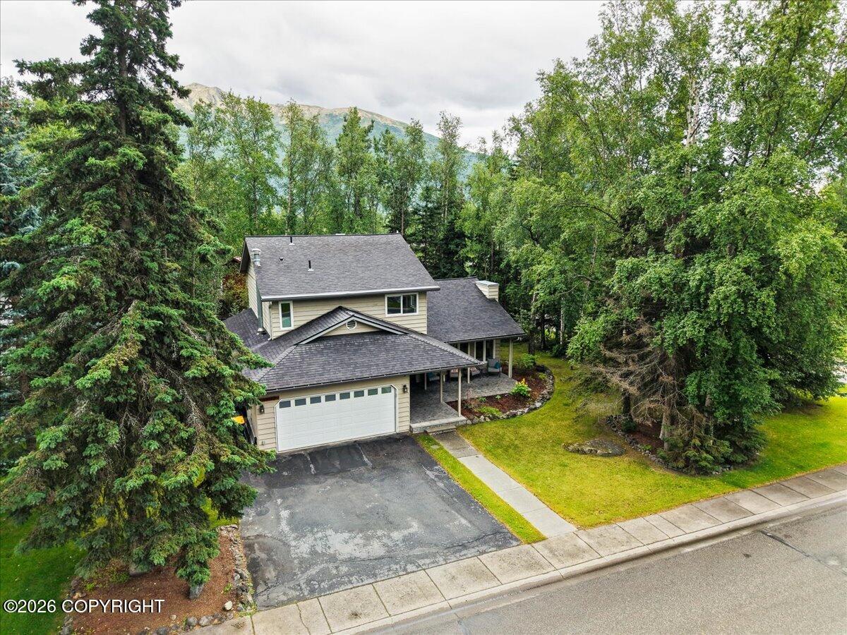 20010 Constitution Drive Property Photo 2