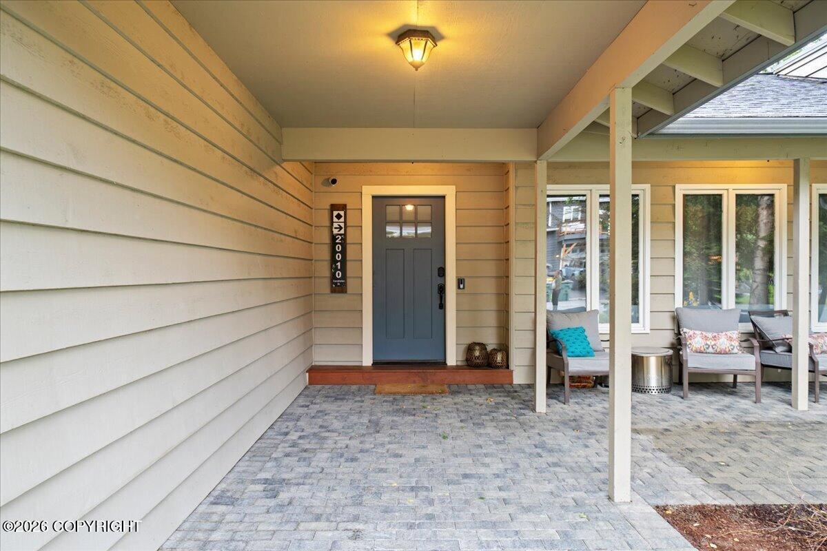 20010 Constitution Drive Property Photo 7