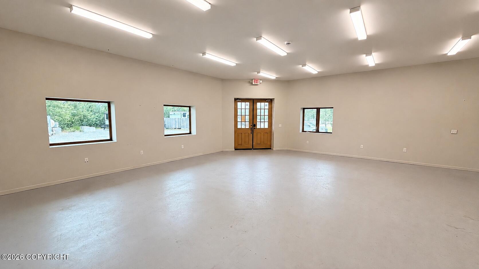 48522 Diamond M Ranch Road Property Photo 4