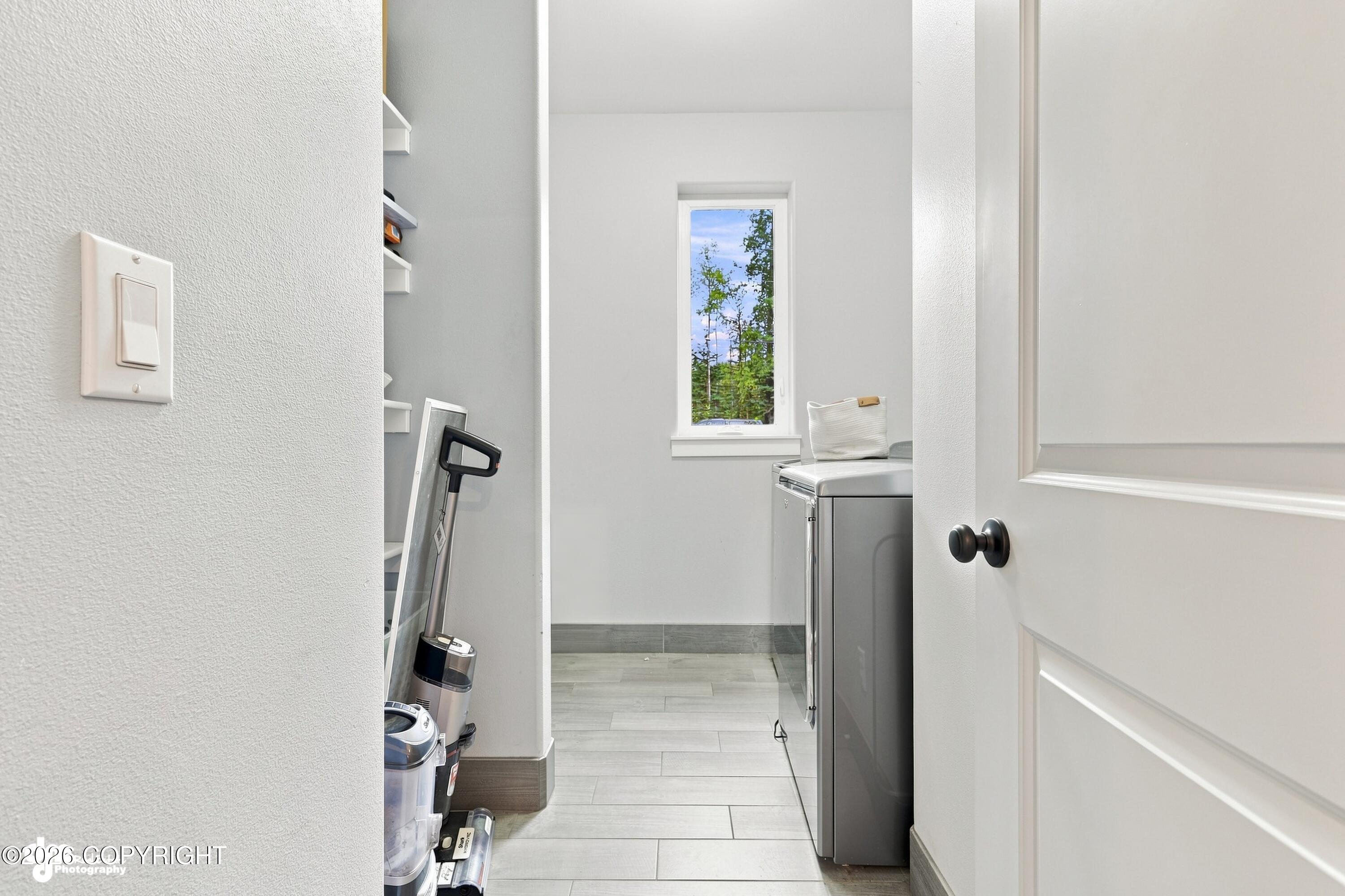 3326 S Vale Avenue Property Photo 8