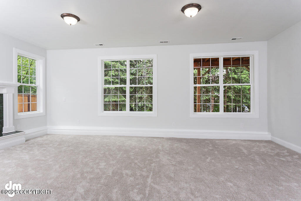 20334 New England Drive Property Photo 7