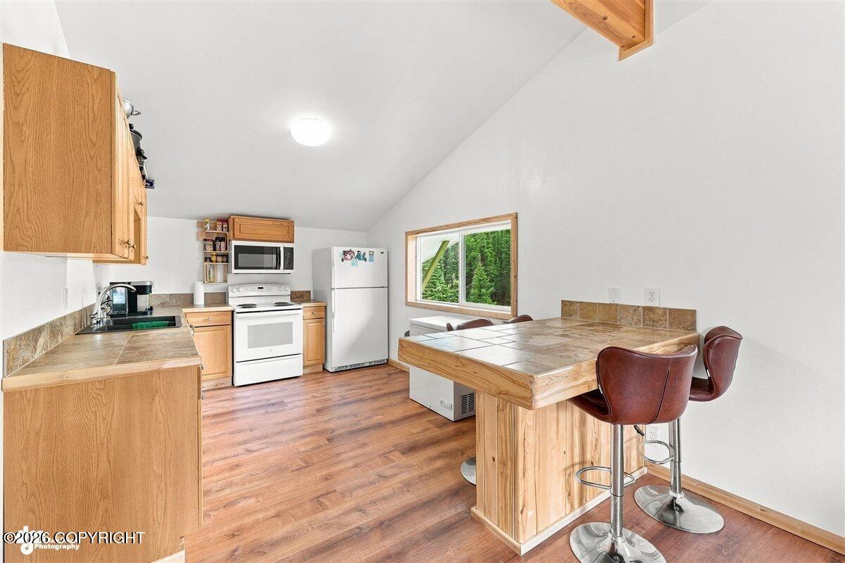 35070 Glacier Avenue Property Photo 3