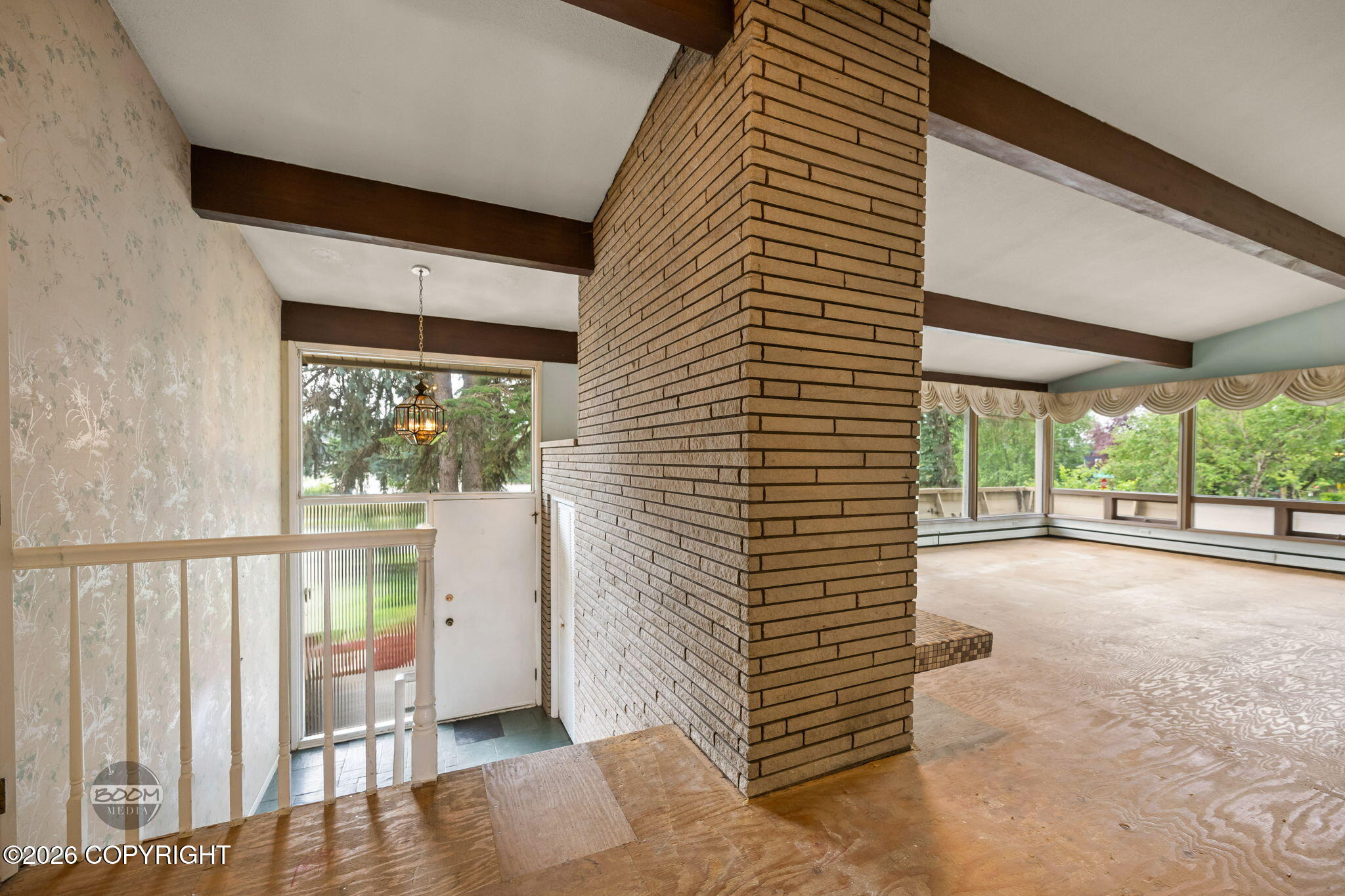 2201 Cornell Court Property Photo 5