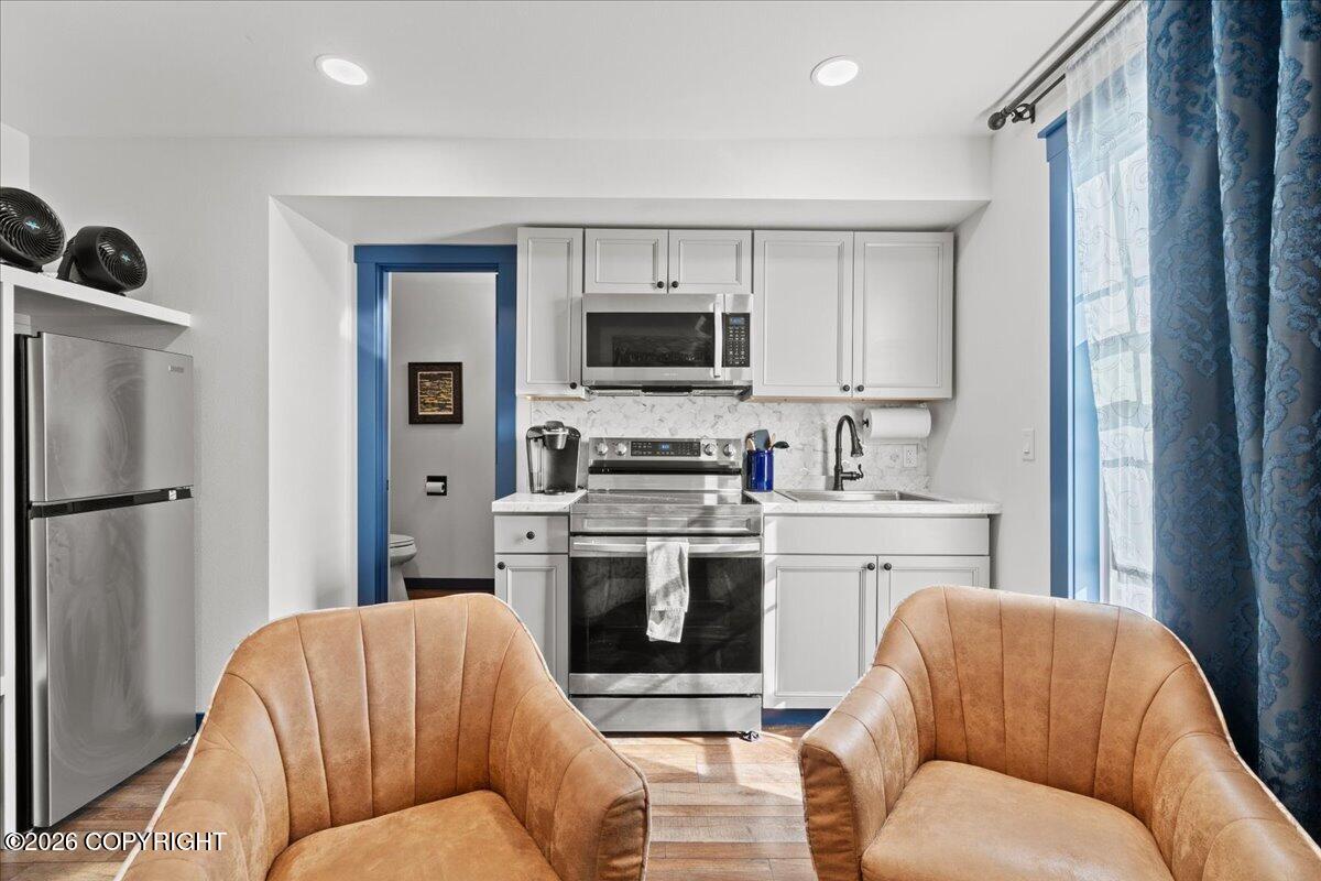 333 W Evergreen Avenue Property Photo 46