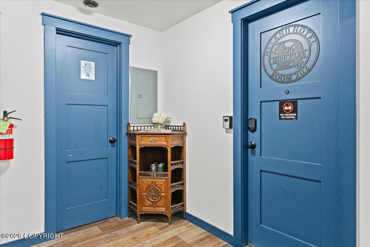 333 W Evergreen Avenue Property Photo 49