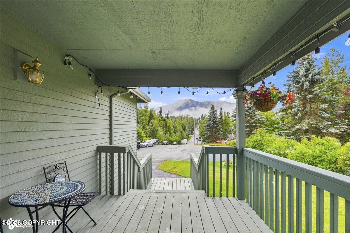 10948 Sun Eagle Circle Property Photo 5