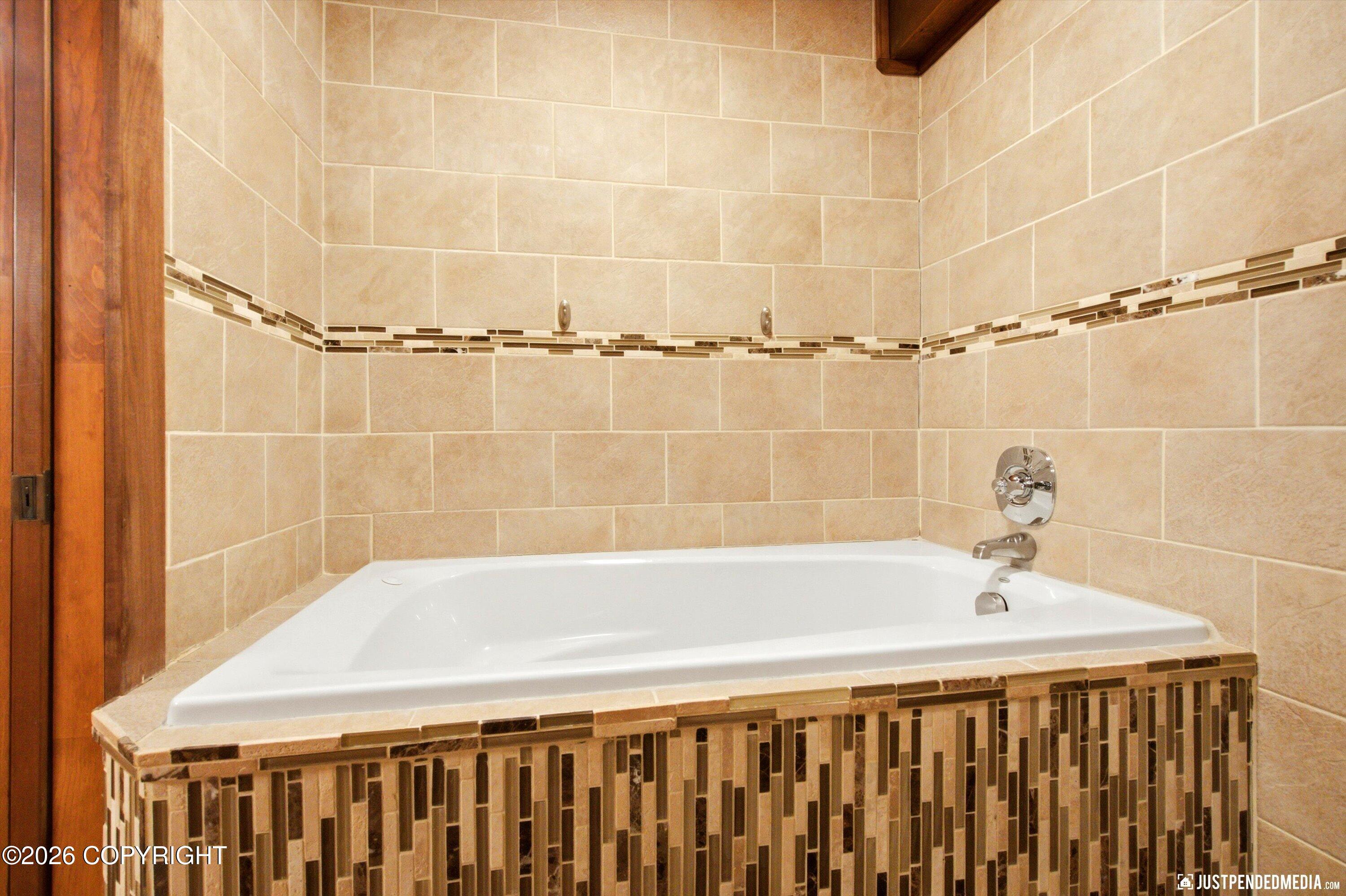 9660 Basher Drive Property Photo 32