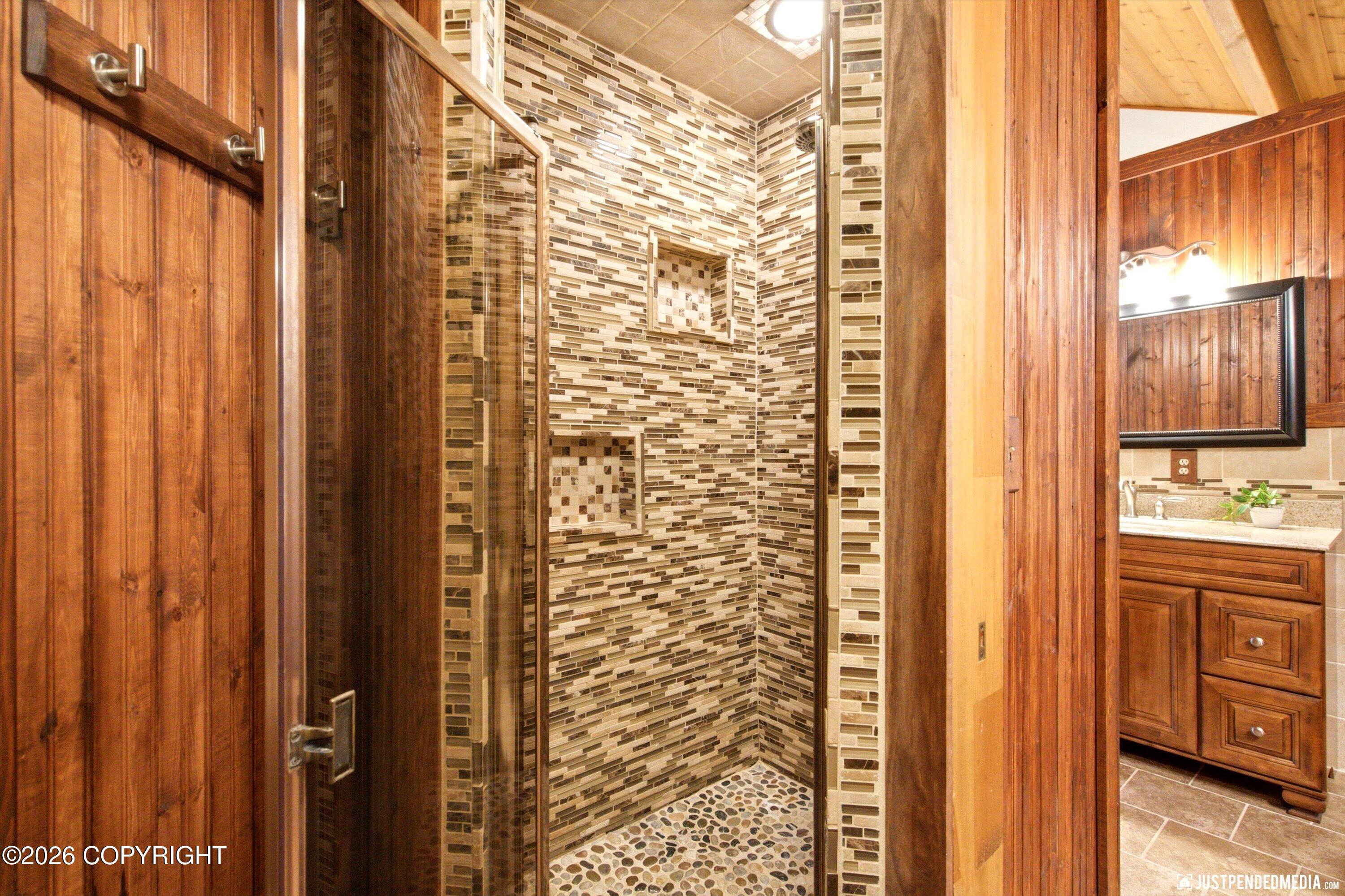 9660 Basher Drive Property Photo 33