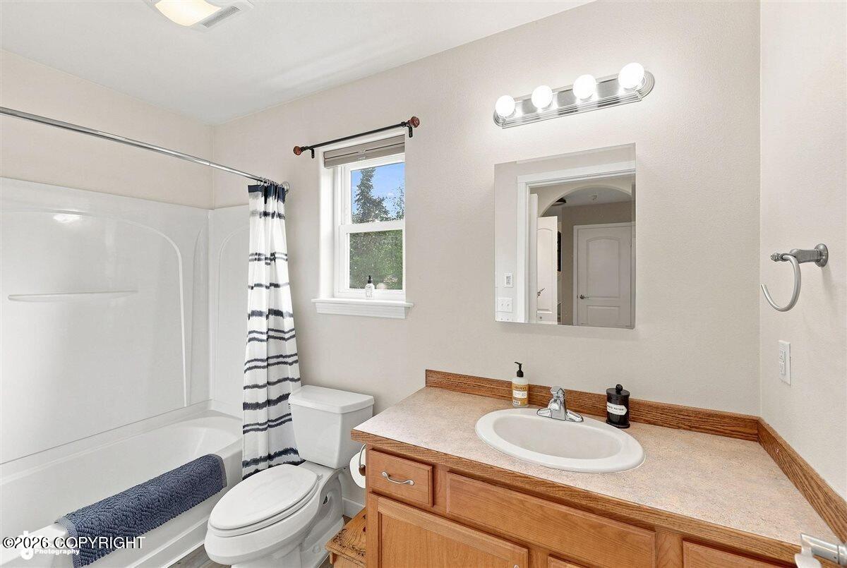 40289 Iliamna Loop Property Photo 15