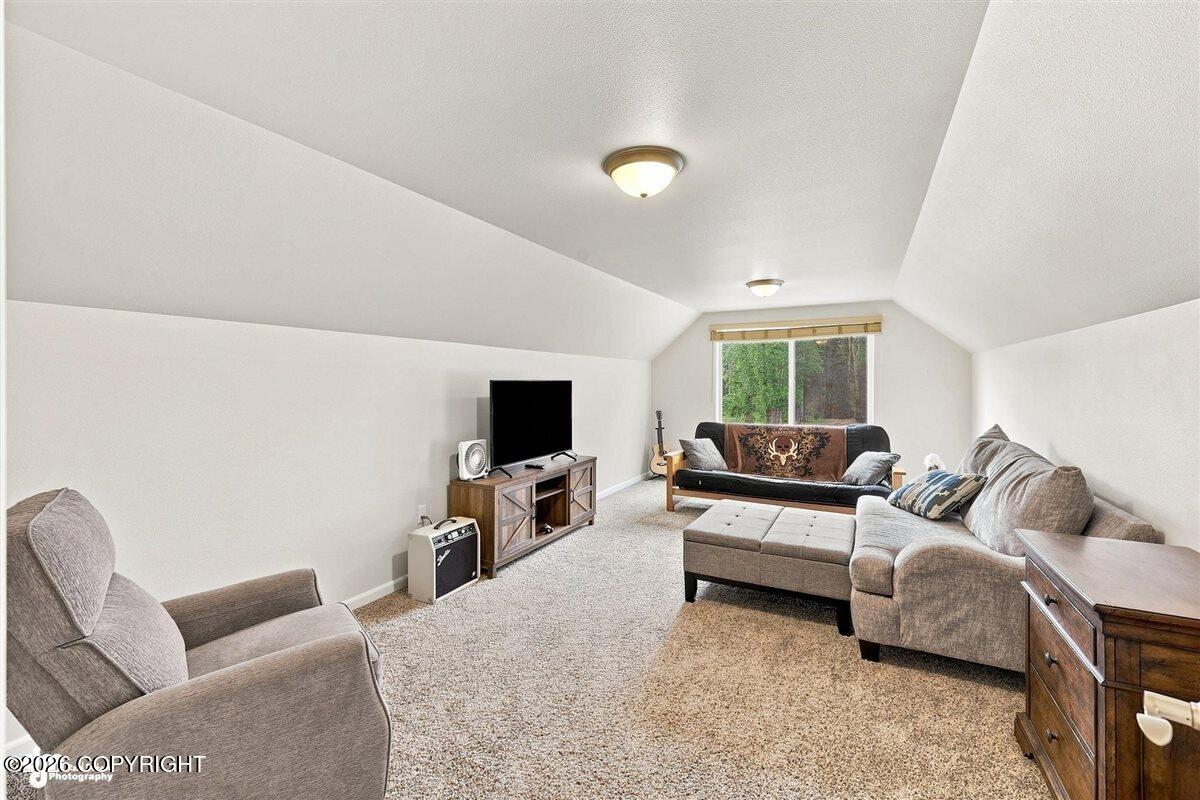 40289 Iliamna Loop Property Photo 25