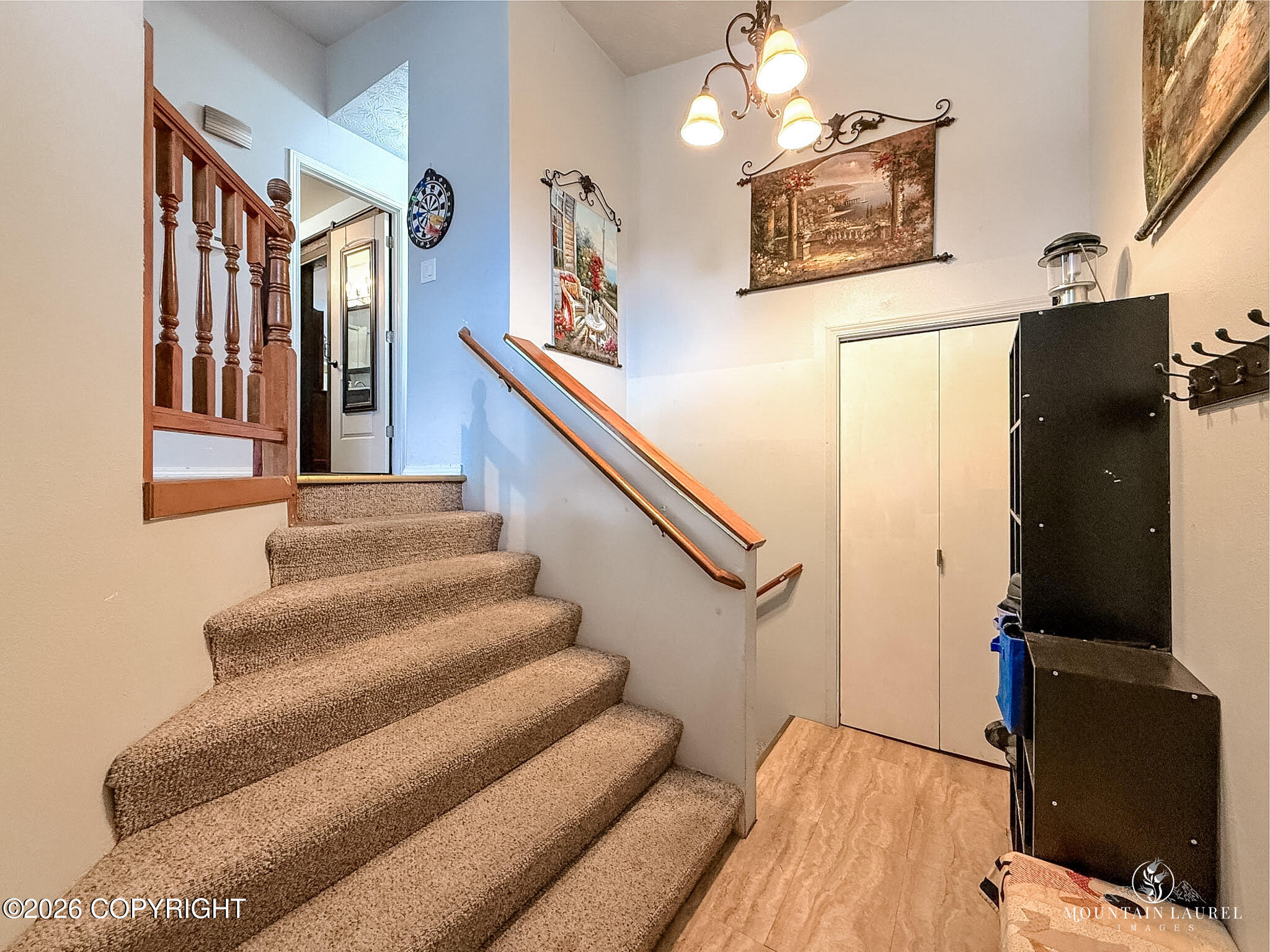 8020 Pinebrook Circle Property Photo 4