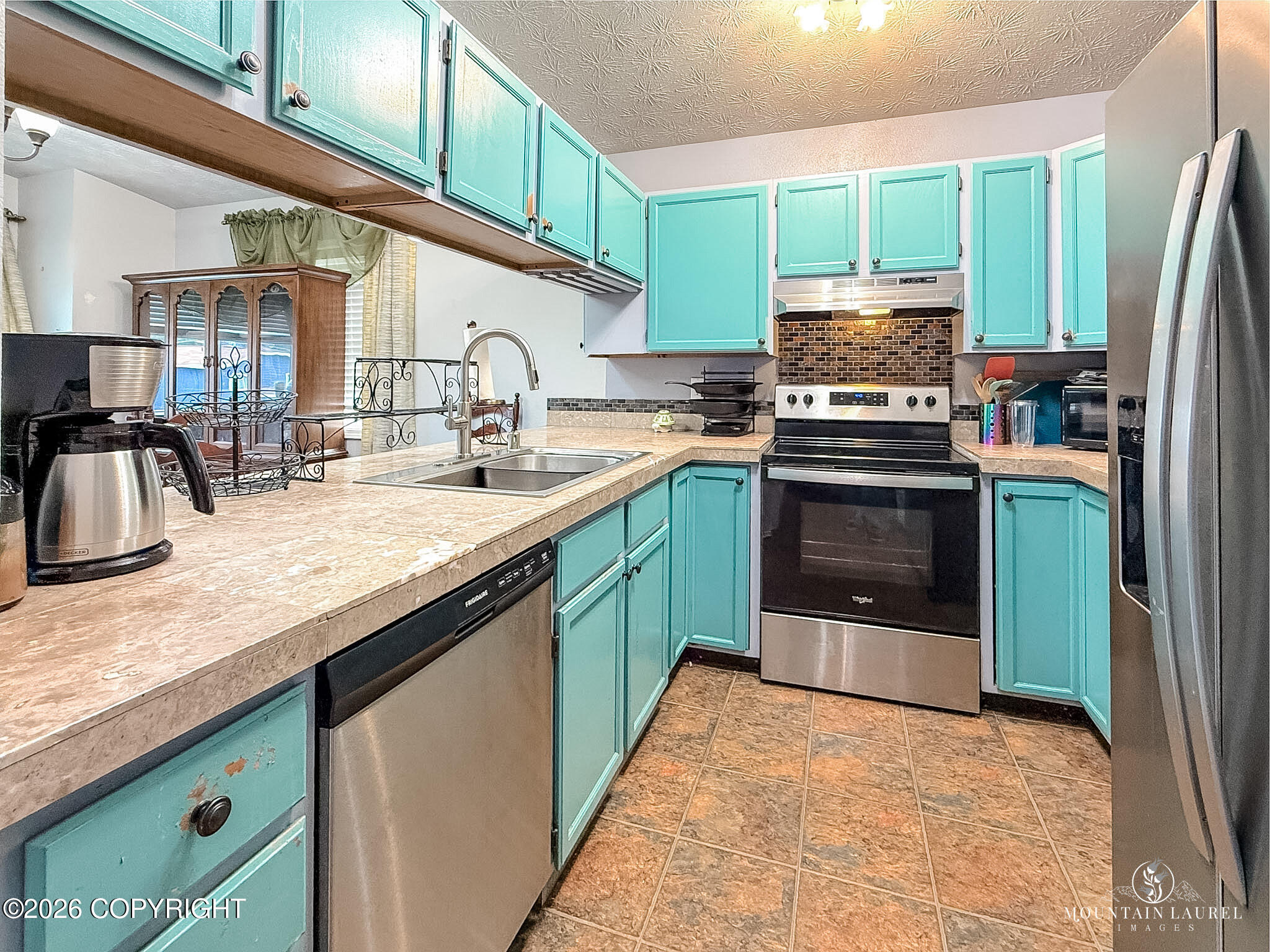 8020 Pinebrook Circle Property Photo 10