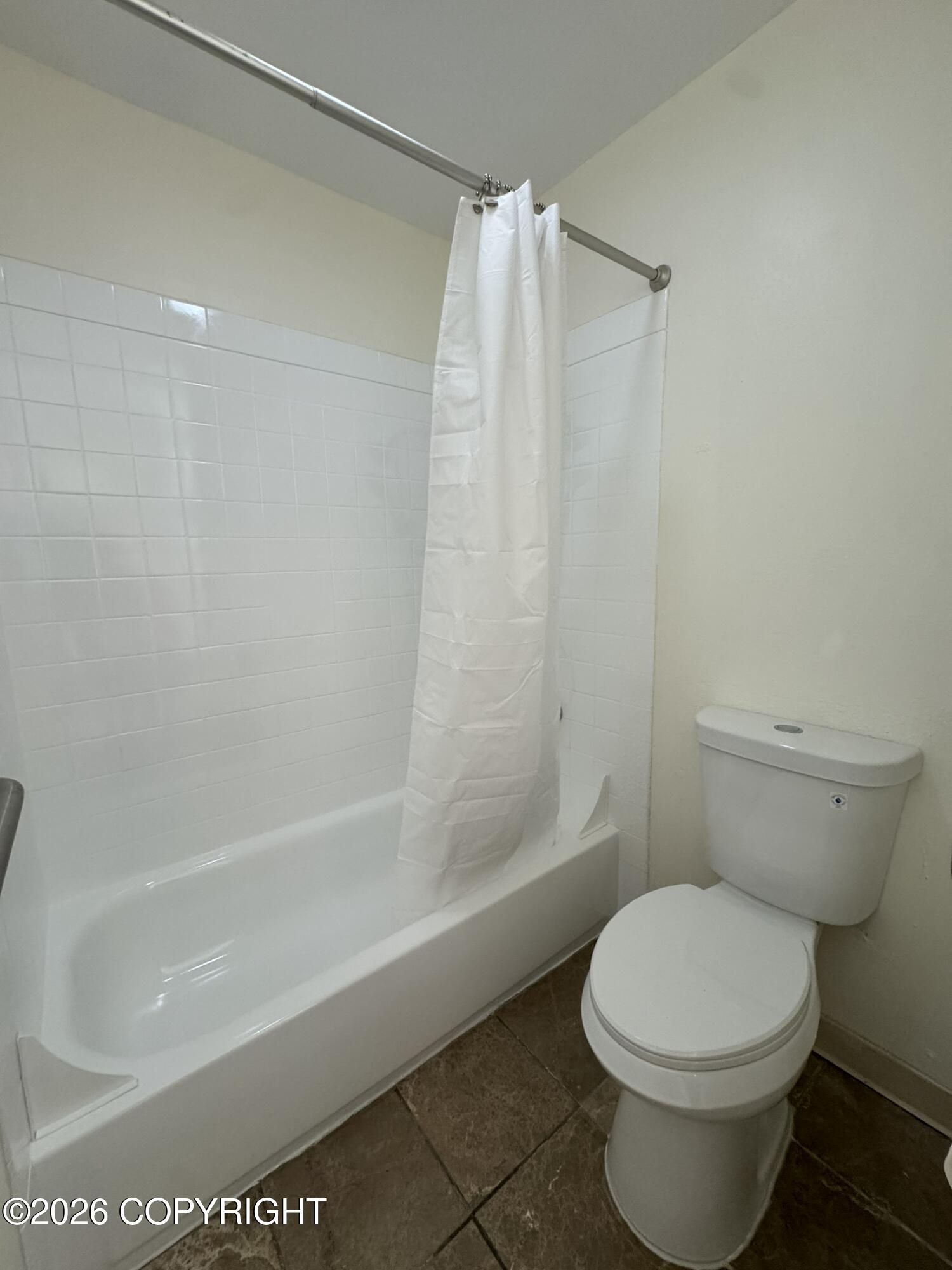 1233 Crescent Drive Property Photo 13