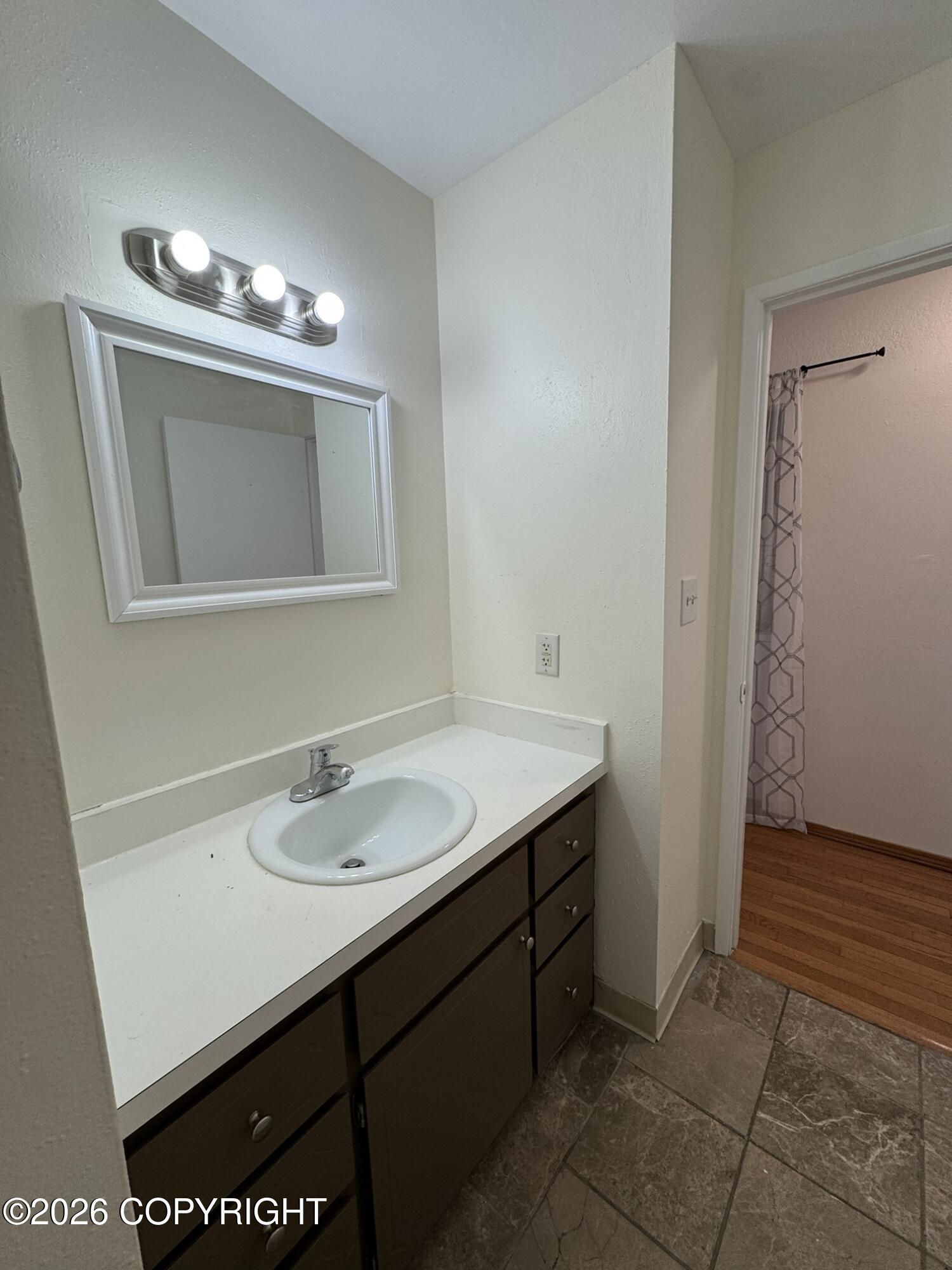 1233 Crescent Drive Property Photo 14
