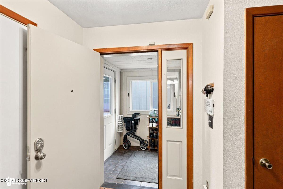 1814 Parkside Drive Property Photo 3