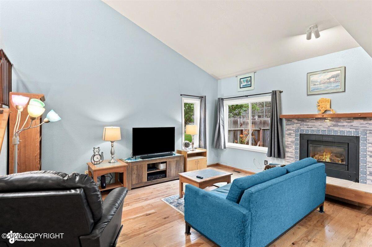 1814 Parkside Drive Property Photo 8