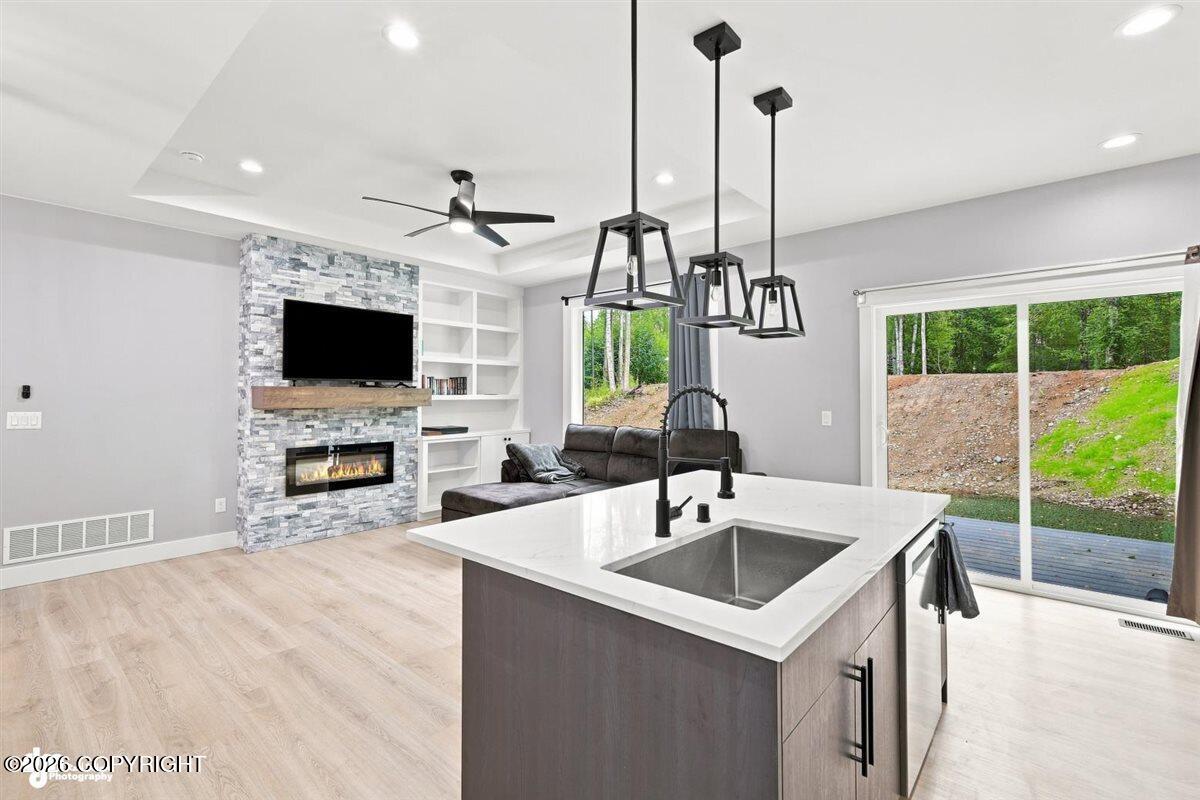 2295 N Skye Circle Property Photo 7