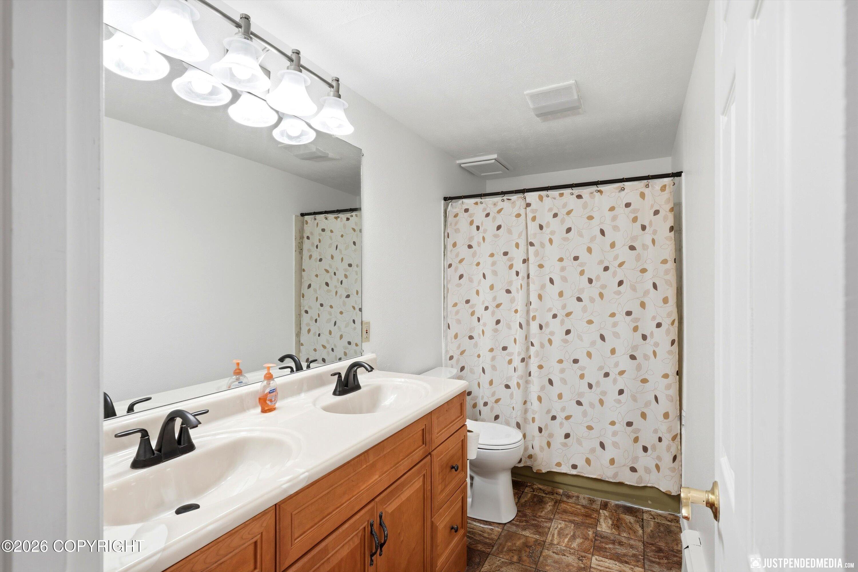 2841 Bennett Avenue Property Photo 25