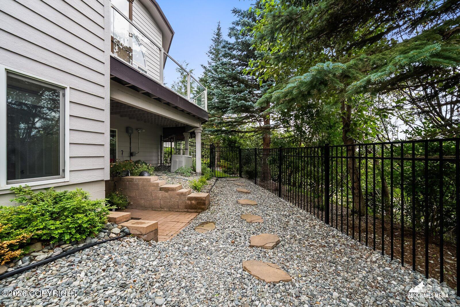 5805 Prominence Pointe Drive Property Photo 70