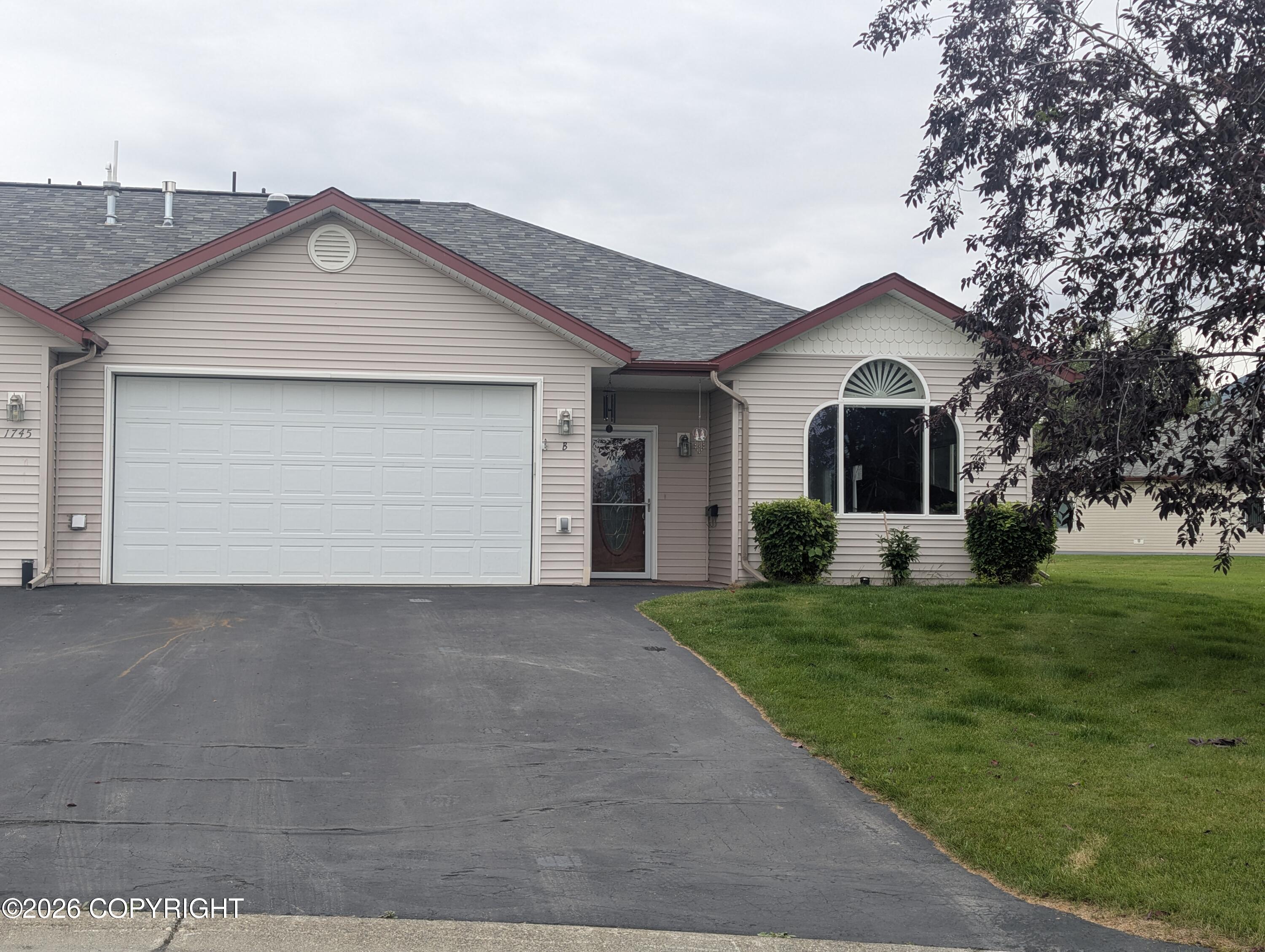 1745 S Heirloom Circle #b Property Photo 1