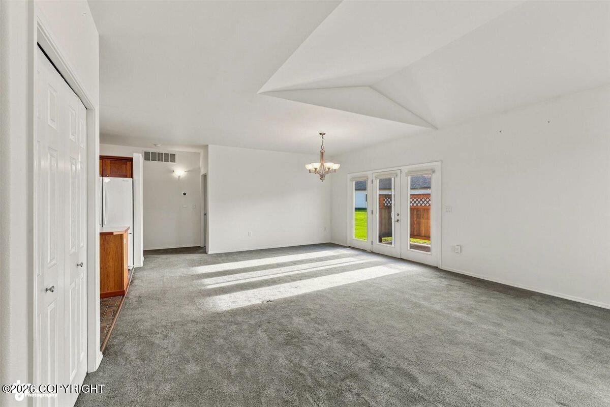 1745 S Heirloom Circle #b Property Photo 7