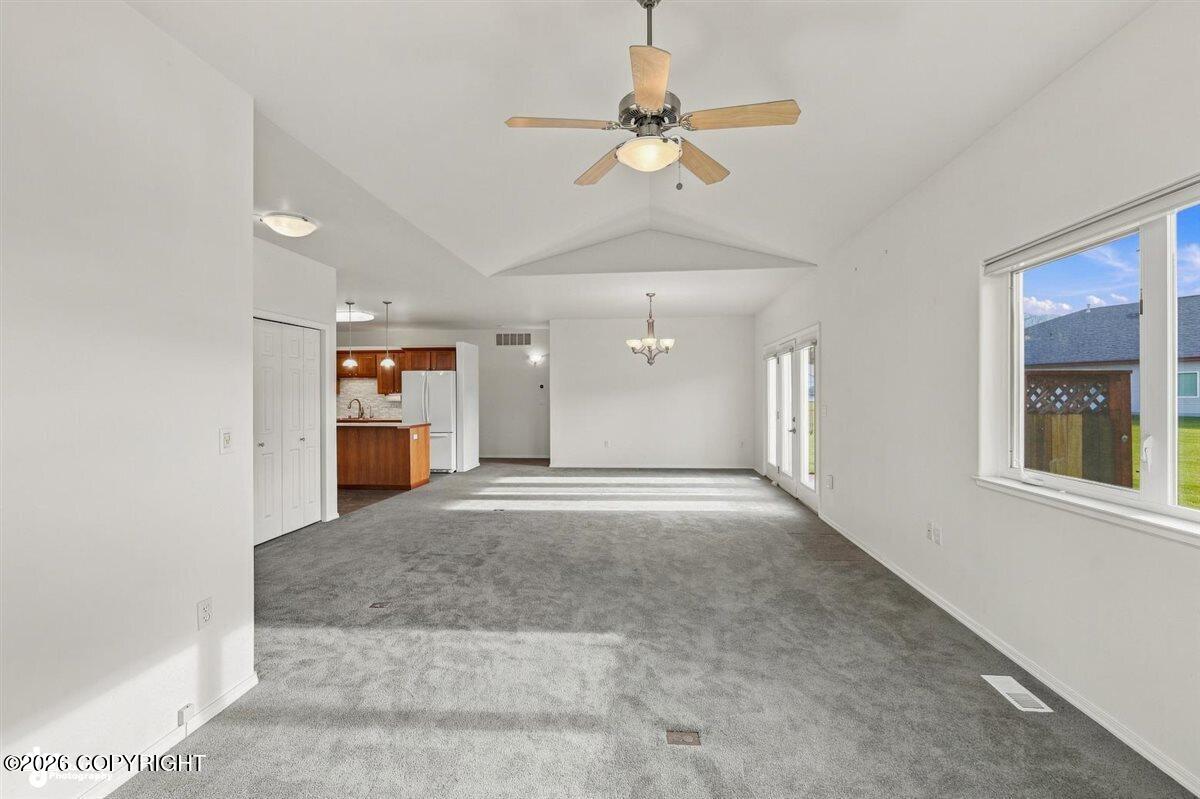 1745 S Heirloom Circle #b Property Photo 8