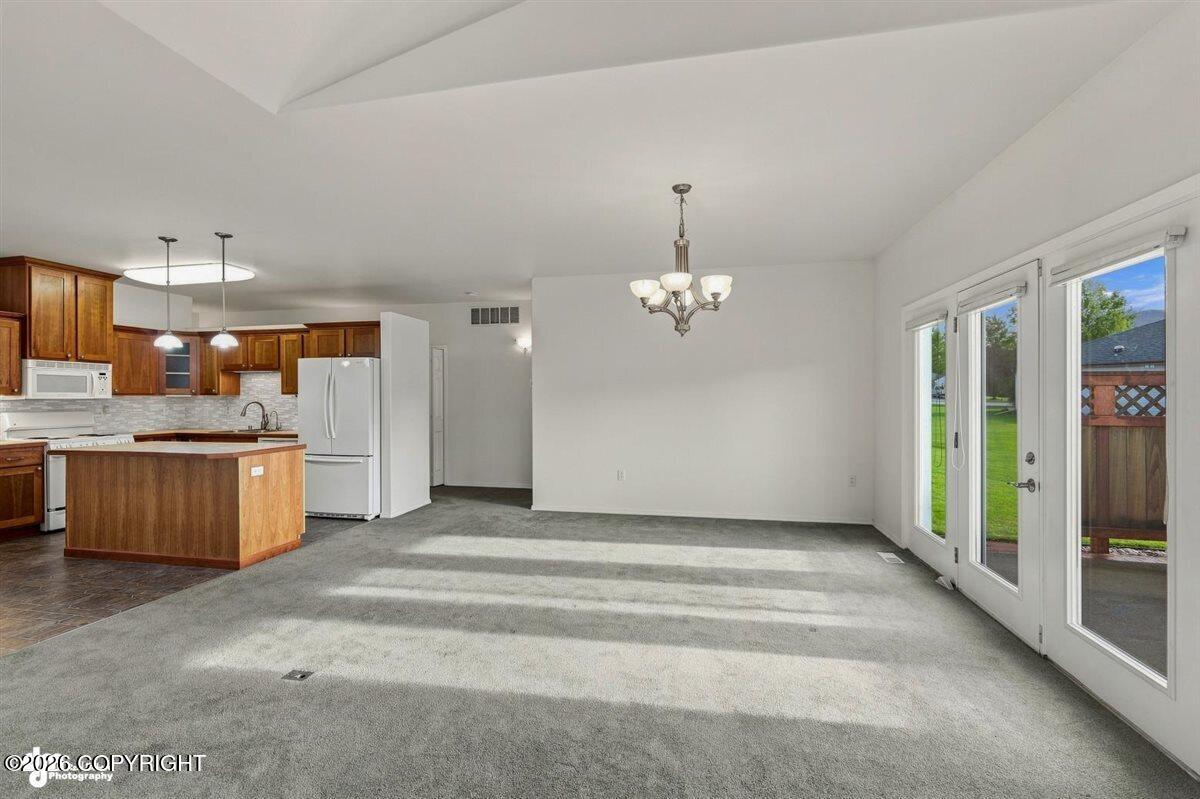 1745 S Heirloom Circle #b Property Photo 11