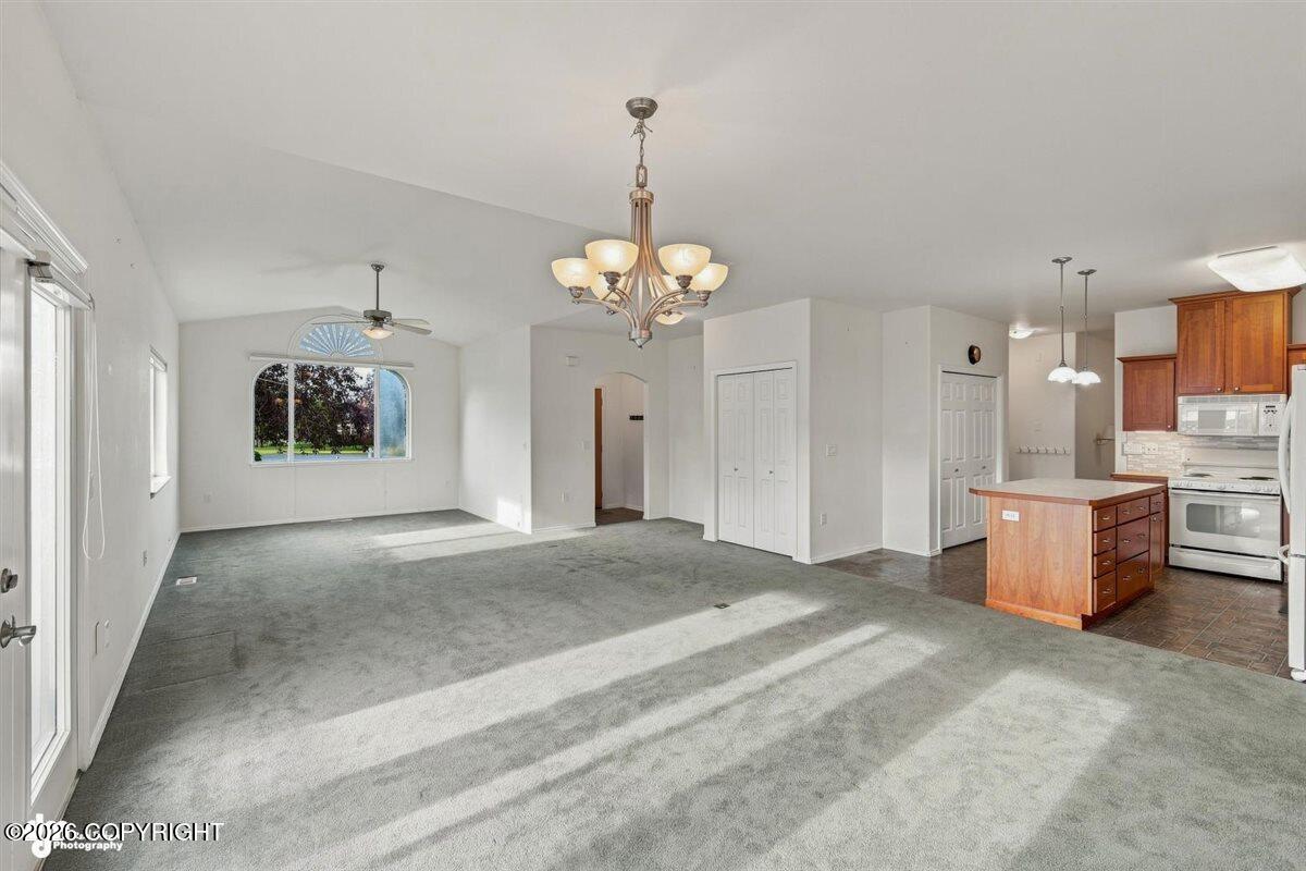 1745 S Heirloom Circle #b Property Photo 13