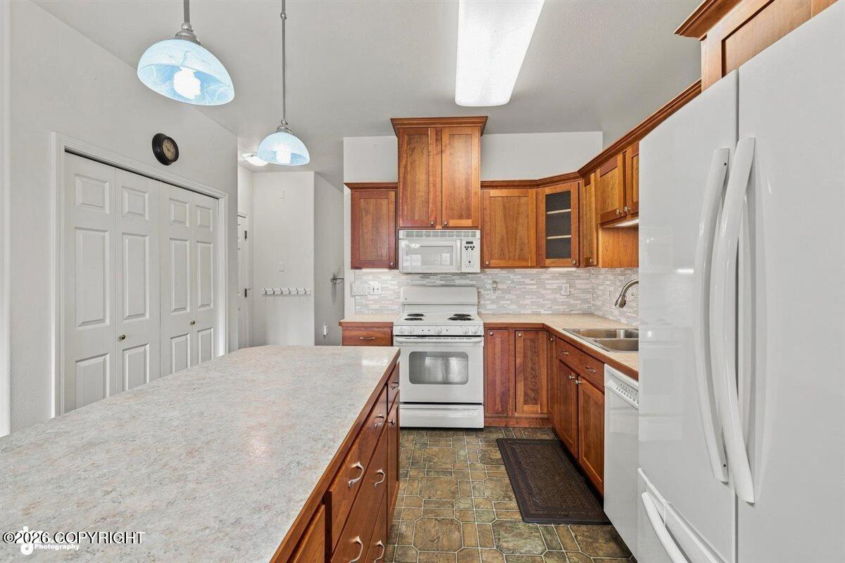1745 S Heirloom Circle #b Property Photo 17