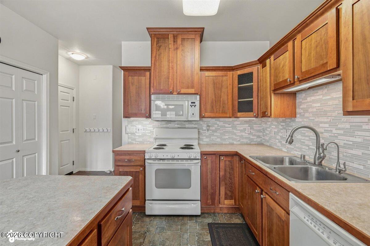 1745 S Heirloom Circle #b Property Photo 18