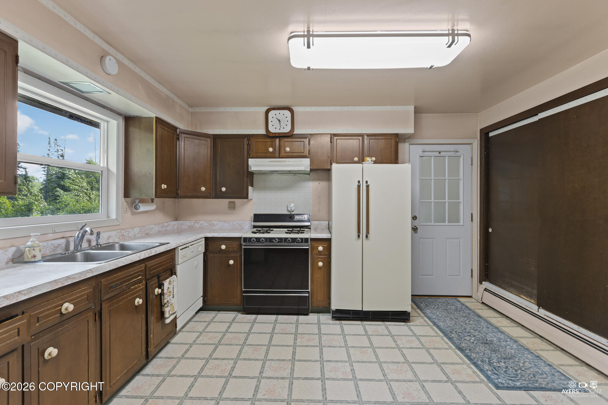 50465 Holt Lamplight Road Property Photo 8