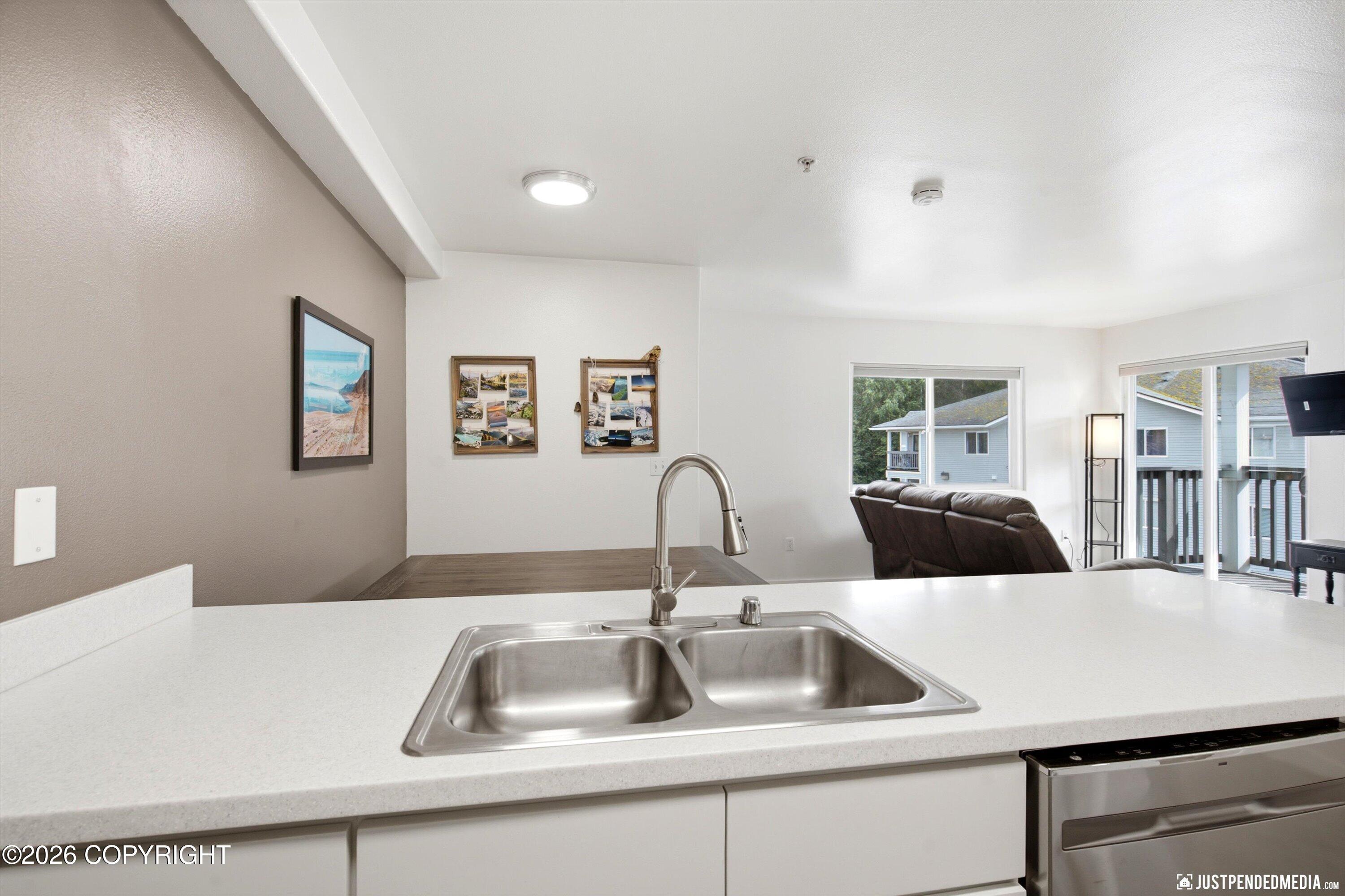 111 E Potter Drive #5 Property Photo 17
