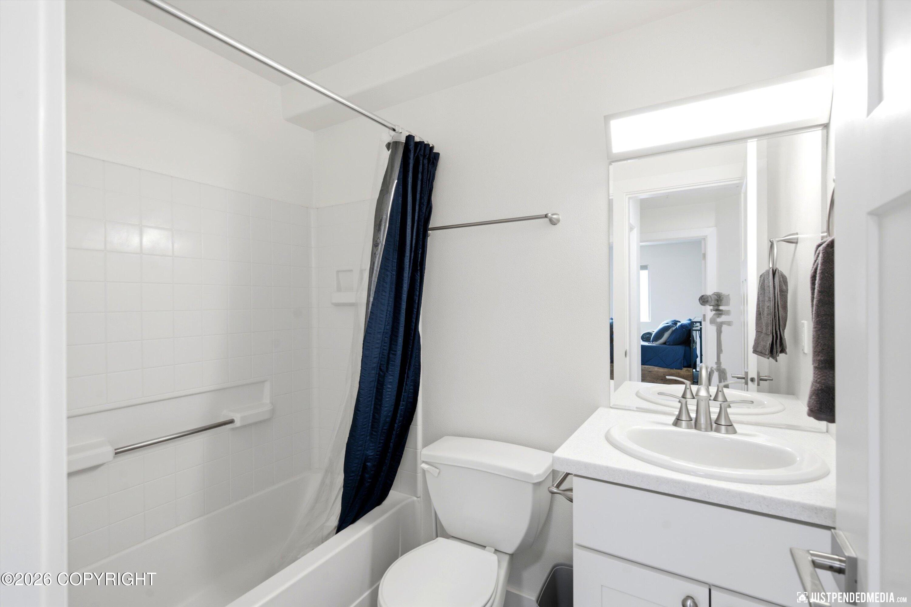 111 E Potter Drive #5 Property Photo 27