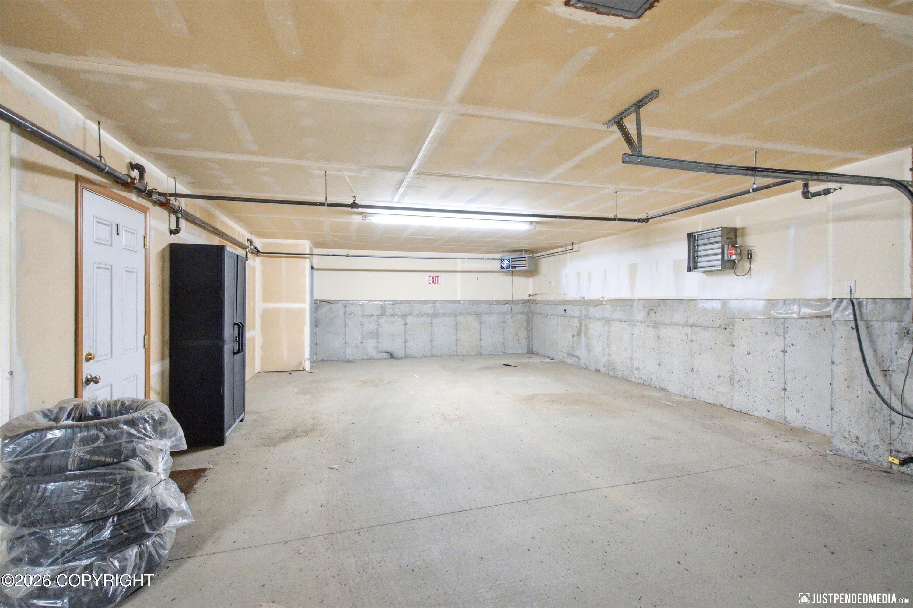 111 E Potter Drive #5 Property Photo 29