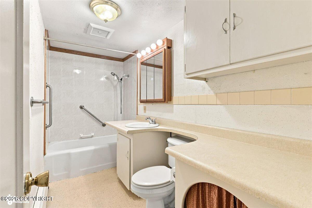 1334 Bannister Drive Property Photo 11
