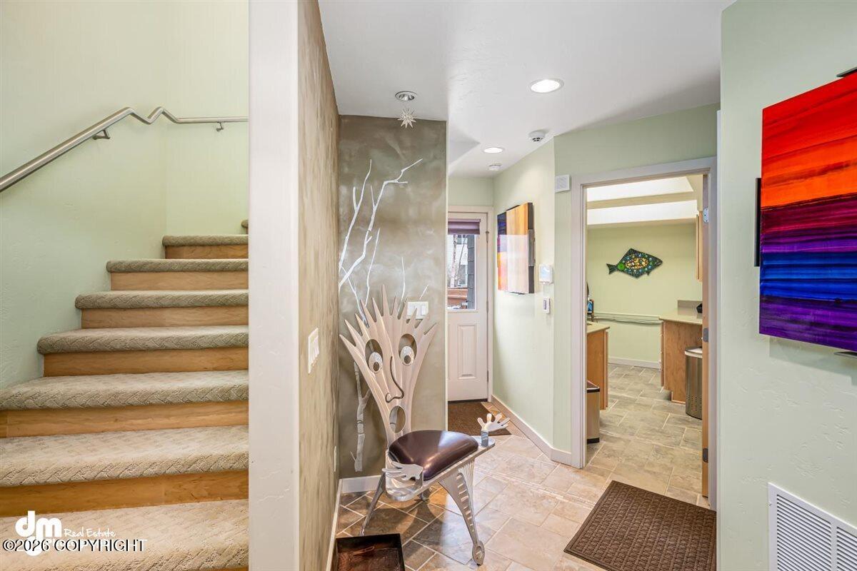 1743 W 15th Avenue Property Photo 6