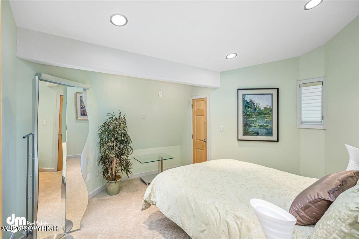 1743 W 15th Avenue Property Photo 34