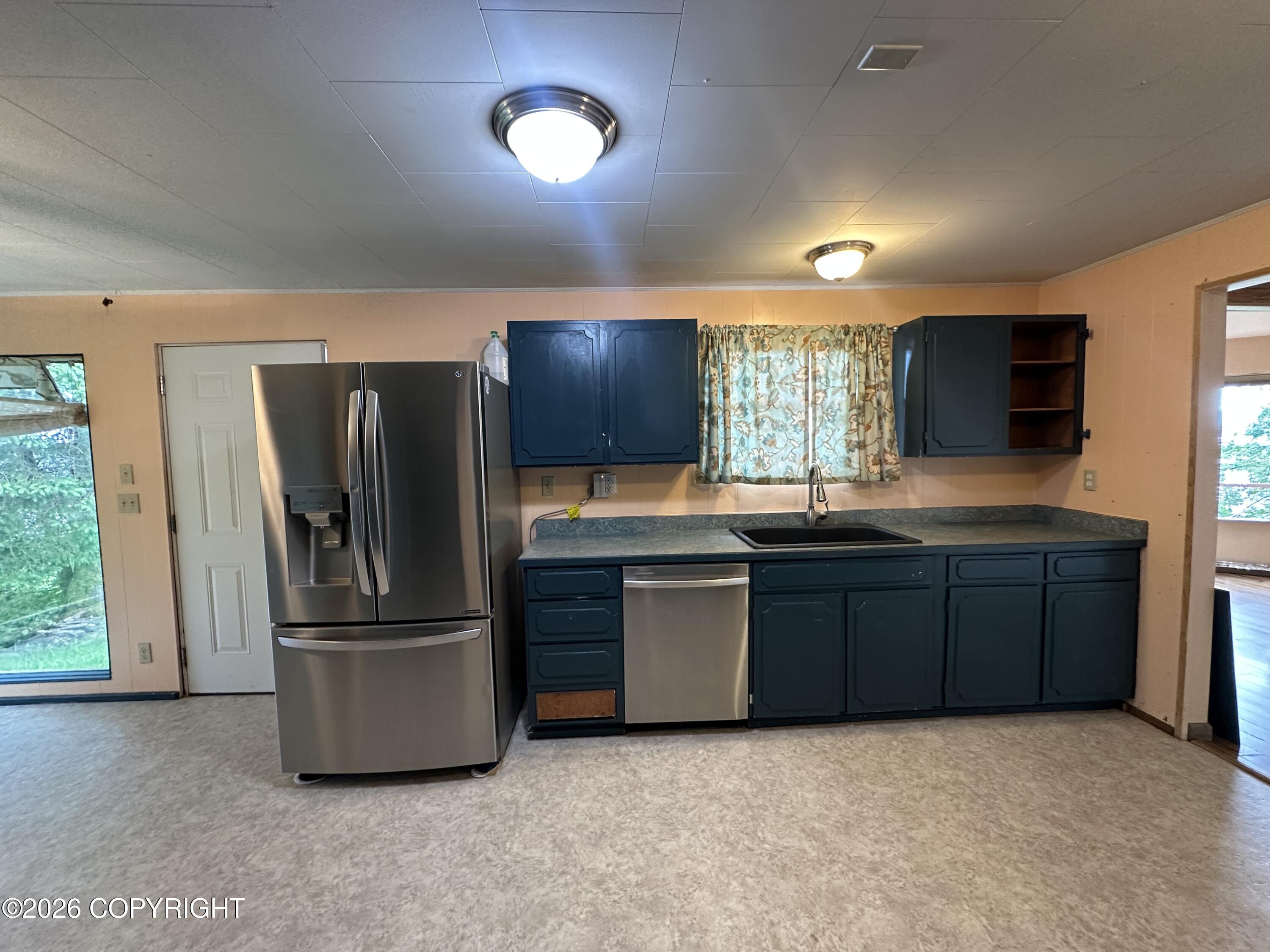 410 Cope Street Property Photo 5